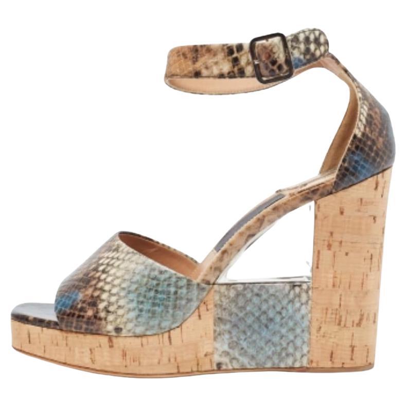 Salvatore Ferragamo Multicolor Python geprägte Knöchelriemen Keilsandalen Größe 38