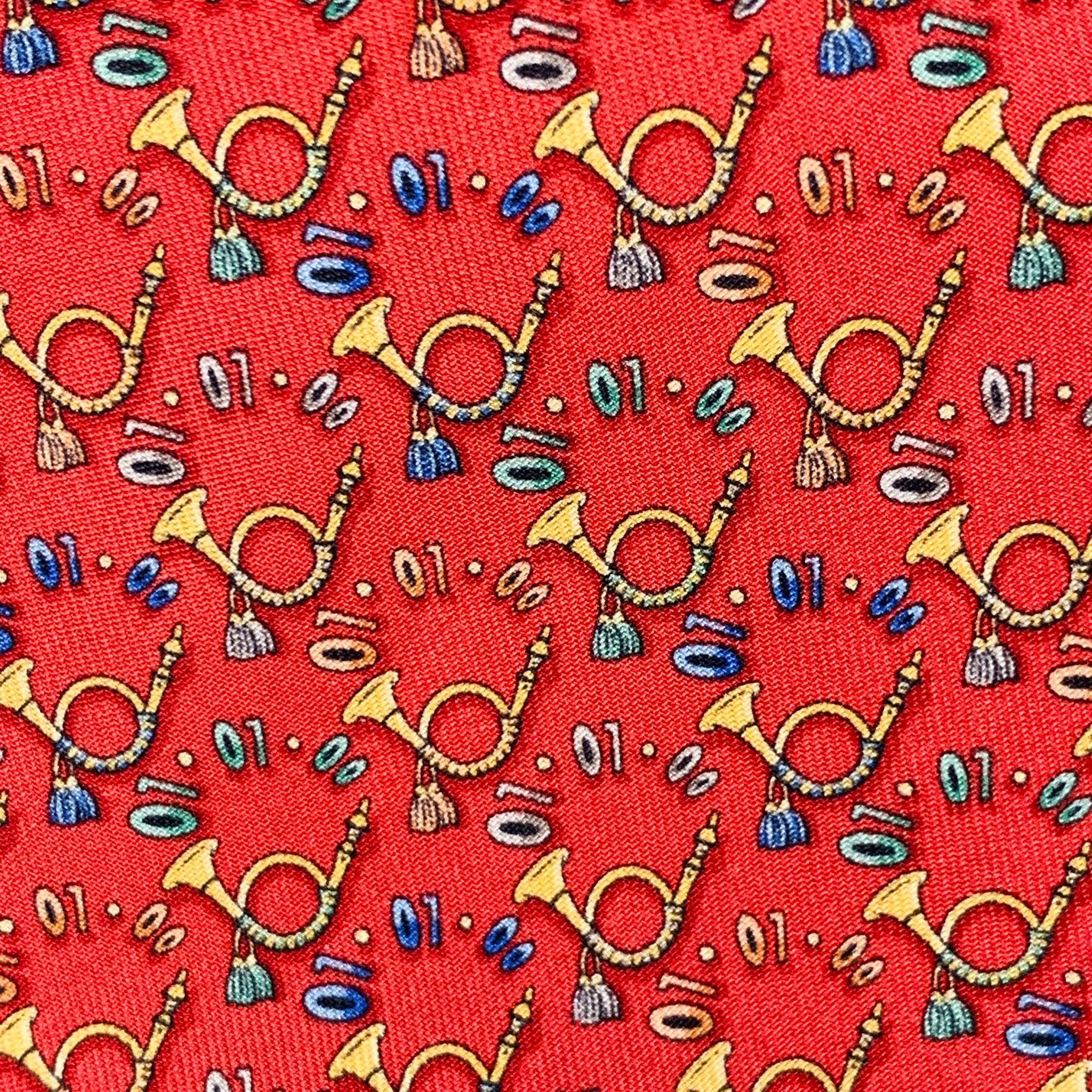 Cravatta di Salvatore Ferragamo
in seta rossa con un motivo di corni musicali gialli. Made in Italy.Ottime condizioni di usato. 

Misure: 
  Larghezza: 3,5 pollici Lunghezza: 59 pollici 
  
  
 
Riferimento Sui Generis: 134041
Categoria: