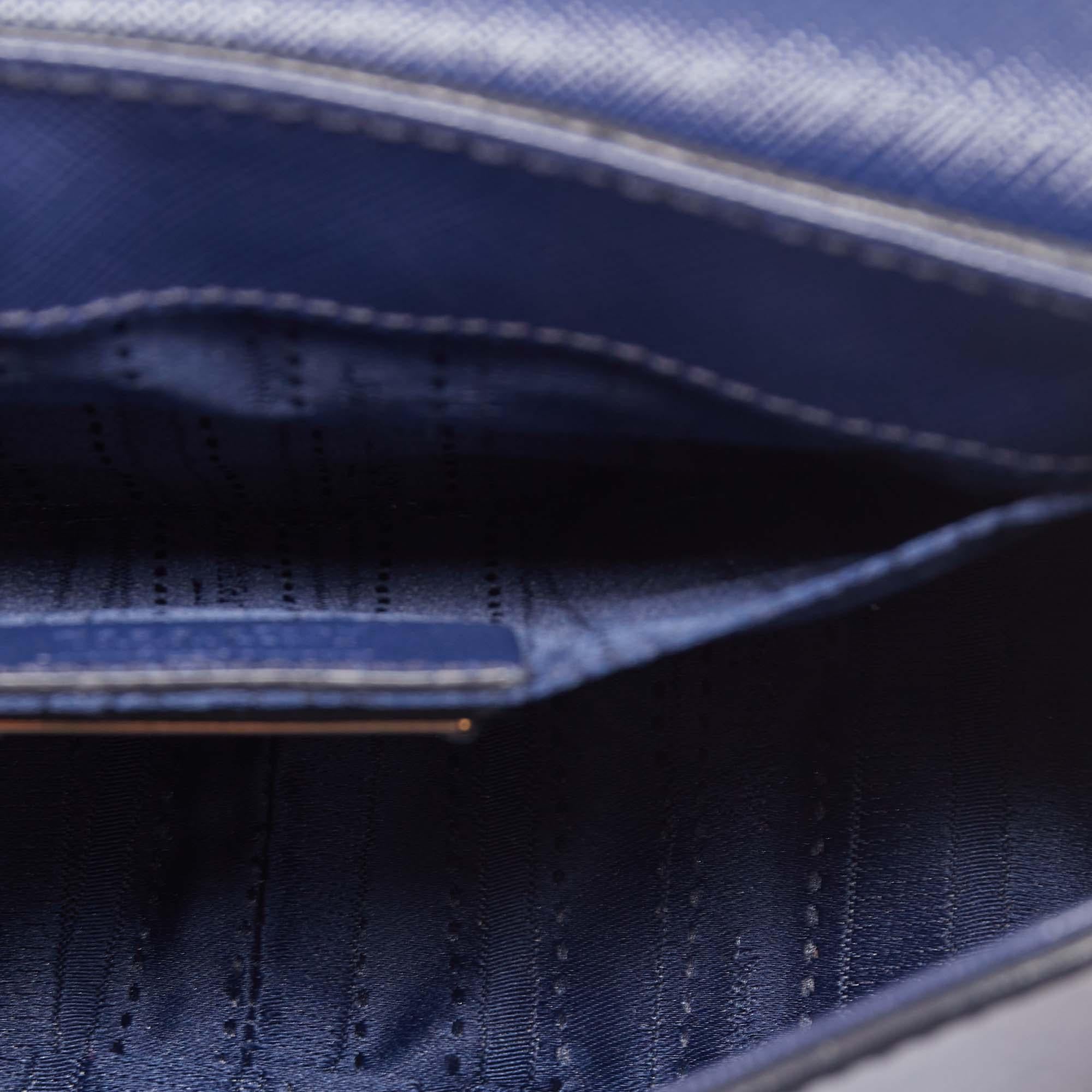 Salvatore Ferragamo Navy Blue Leather Gancini Flap Crossbody Bag 5