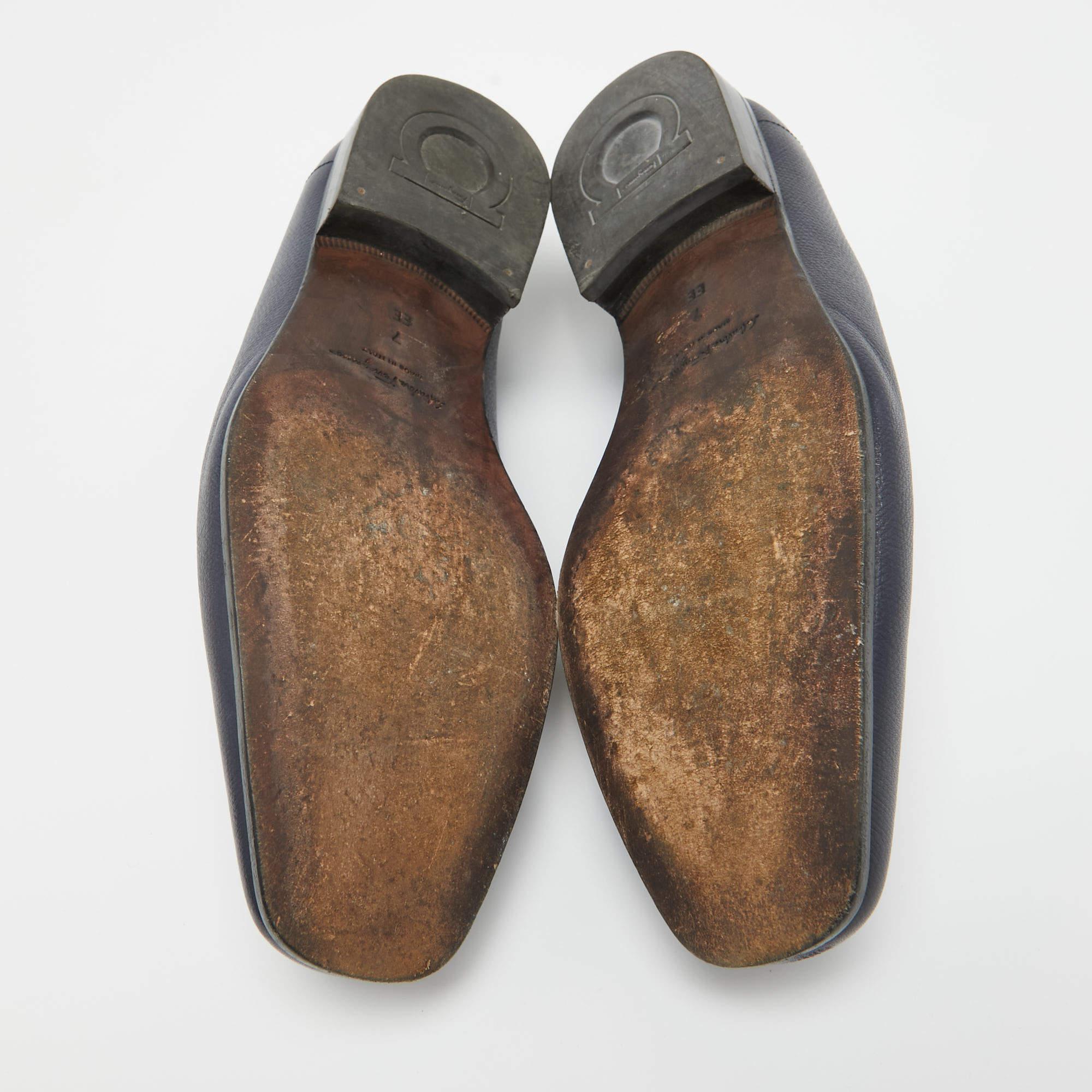 Men's Salvatore Ferragamo Navy Blue Leather Loafers Size 41 For Sale