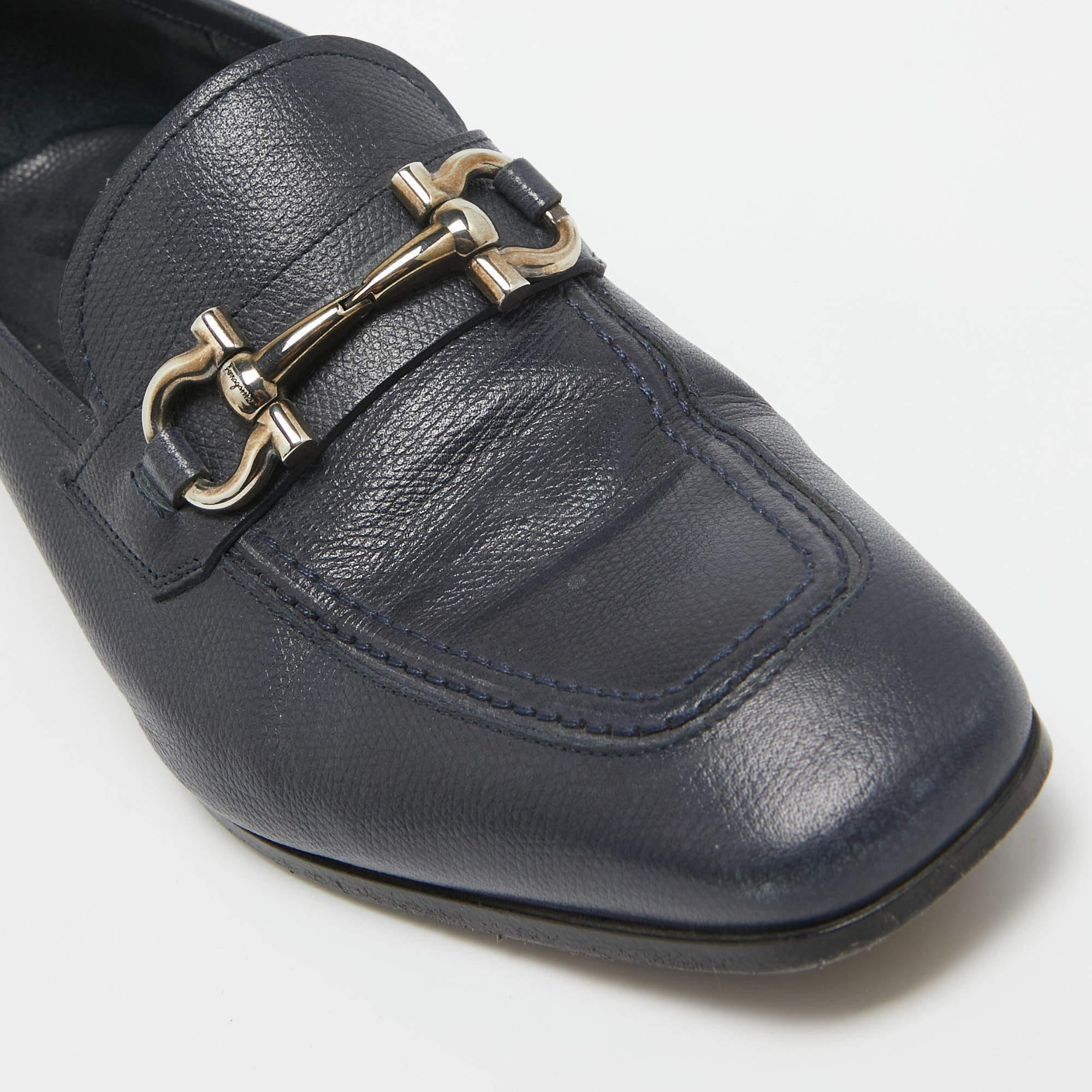 Salvatore Ferragamo Navy Blue Leather Loafers Size 41 For Sale 1