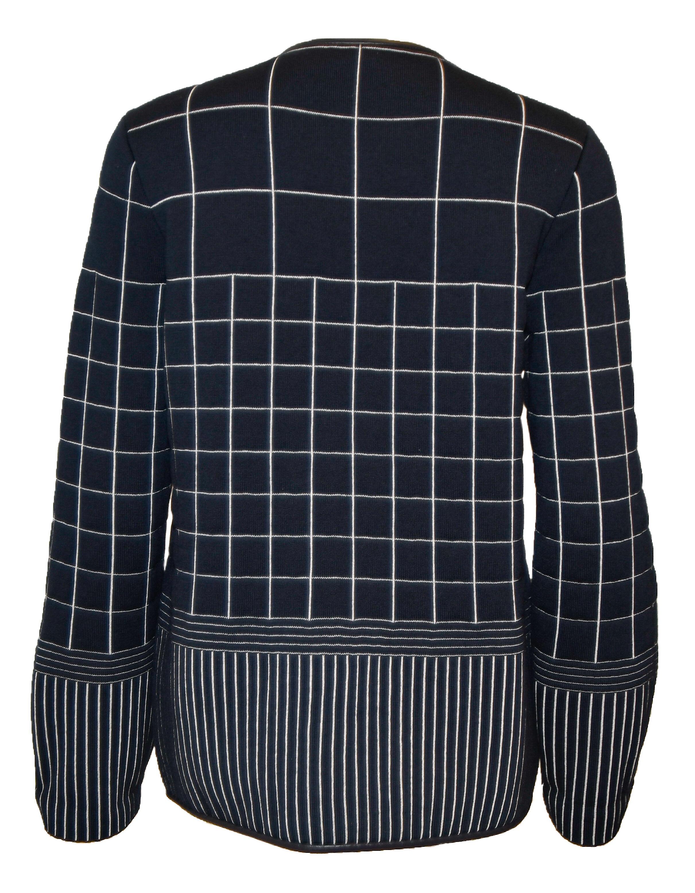 Black Salvatore Ferragamo Navy Blue Quilted Round Collar Jacket Size M For Sale