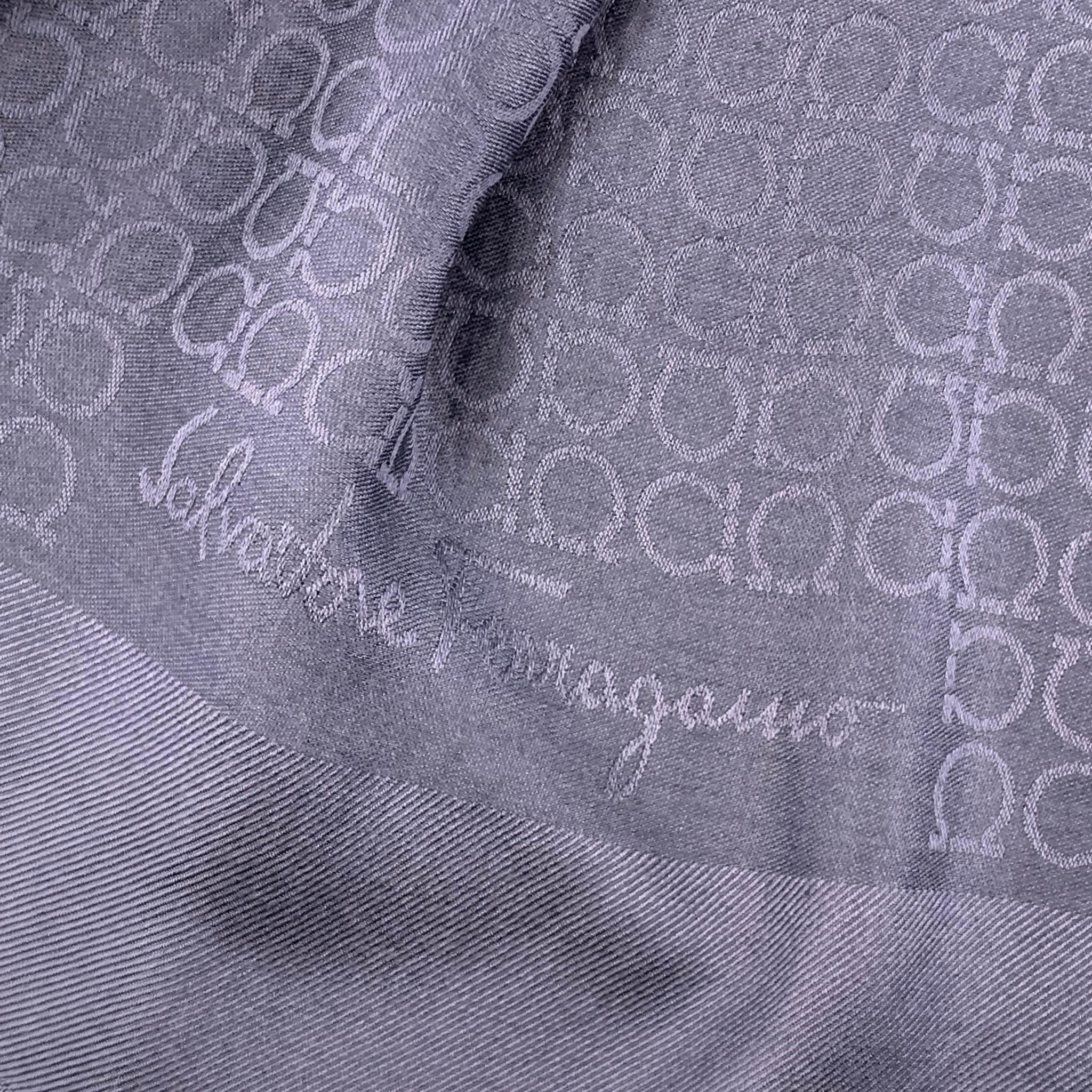 SALVATORE FERRAGAMO Navy Logo Silk Wool Jacquard Scarf In Good Condition In San Francisco, CA
