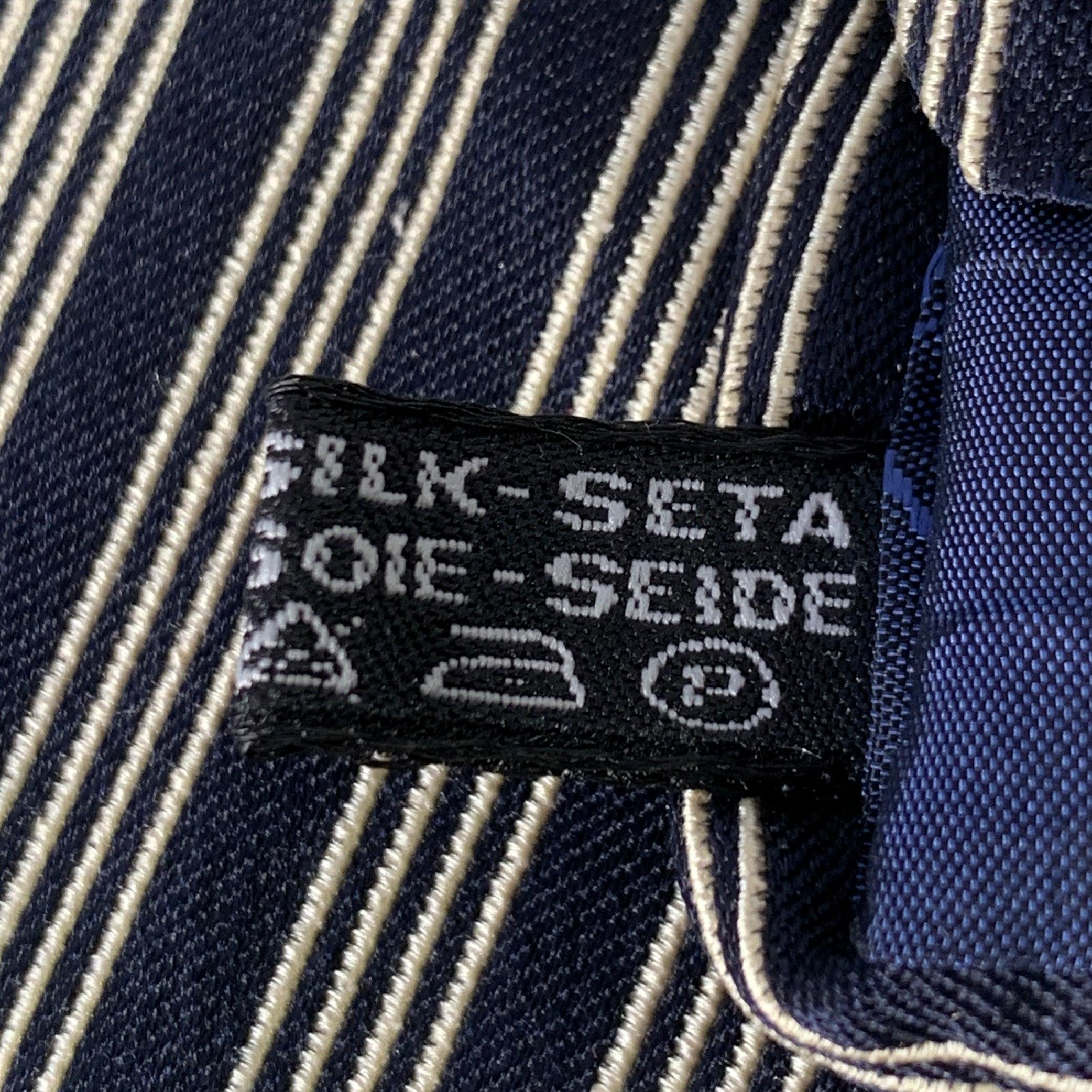 SALVATORE FERRAGAMO Navy White Diagonal Stripe Silk Tie In Excellent Condition In San Francisco, CA
