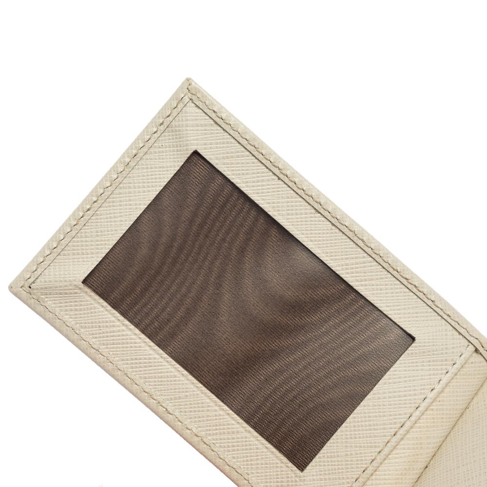 Women's Salvatore Ferragamo Off White Leather Gancini Icona Continental Wallet