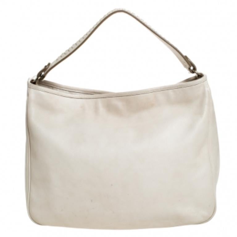 Salvatore Ferragamo Off-White Leather Hobo en vente 2