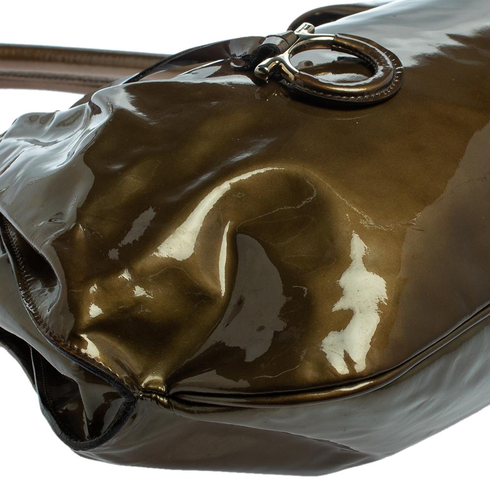 Salvatore Ferragamo Olive Green Patent Leather Shoulder Bag For Sale 3