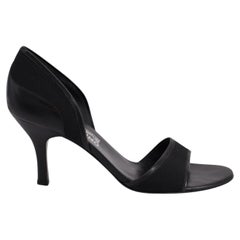 Escarpins à talon moyen et bout ouvert Salvatore Ferragamo en cuir noir