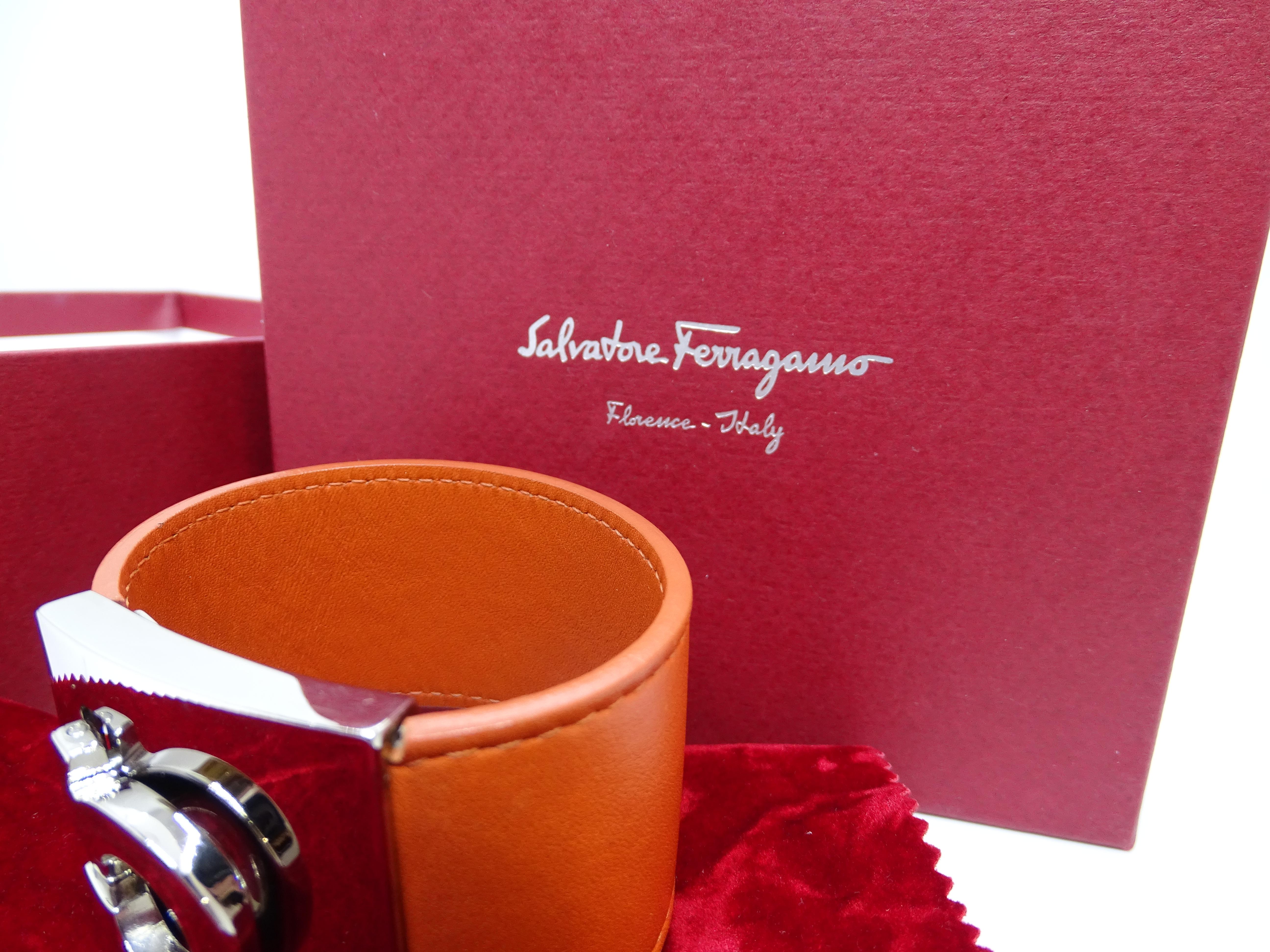 Salvatore Ferragamo Pulsera de cuero naranja Italia 