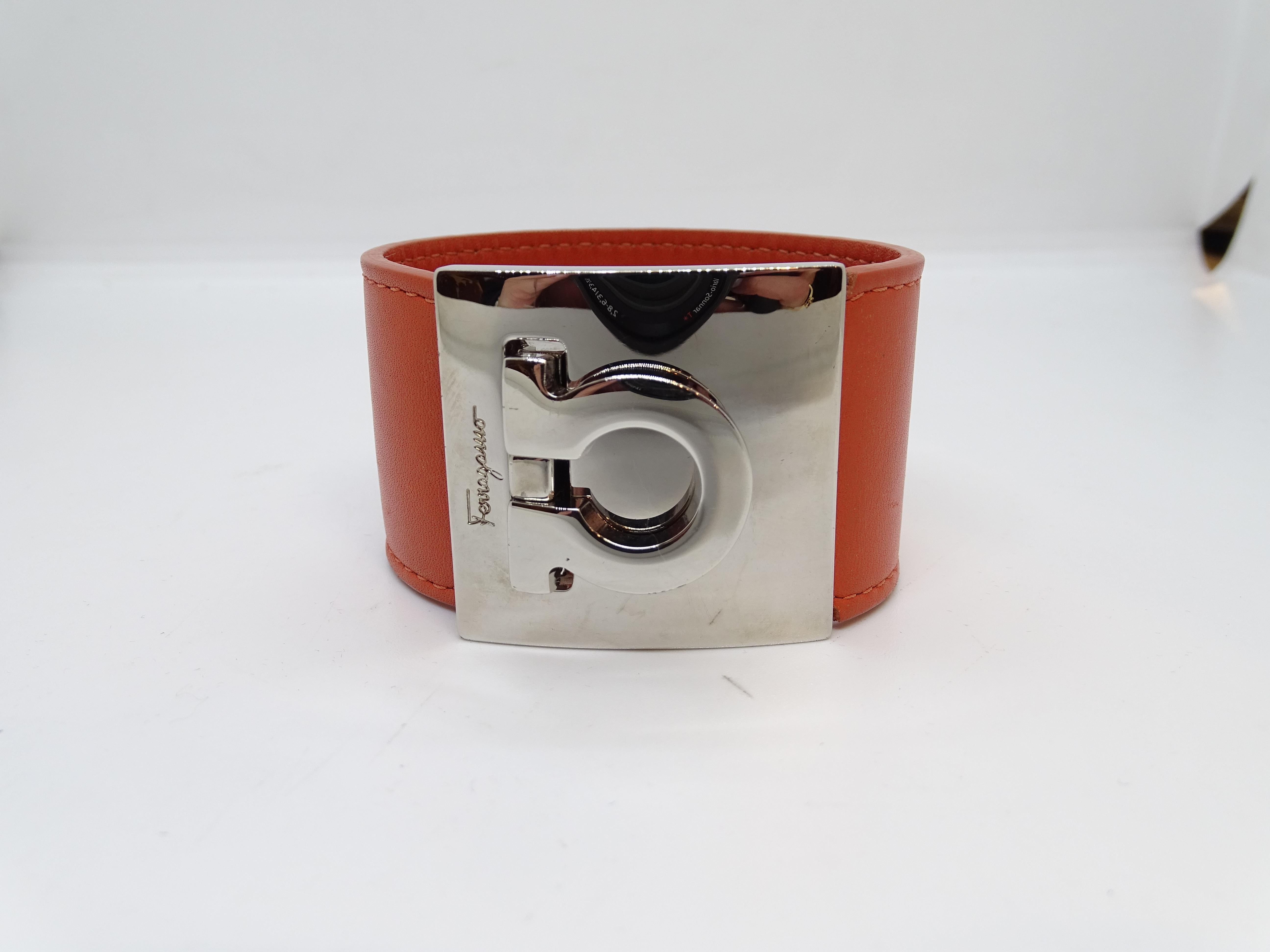 Salvatore Ferragamo Pulsera de cuero naranja Italia 
