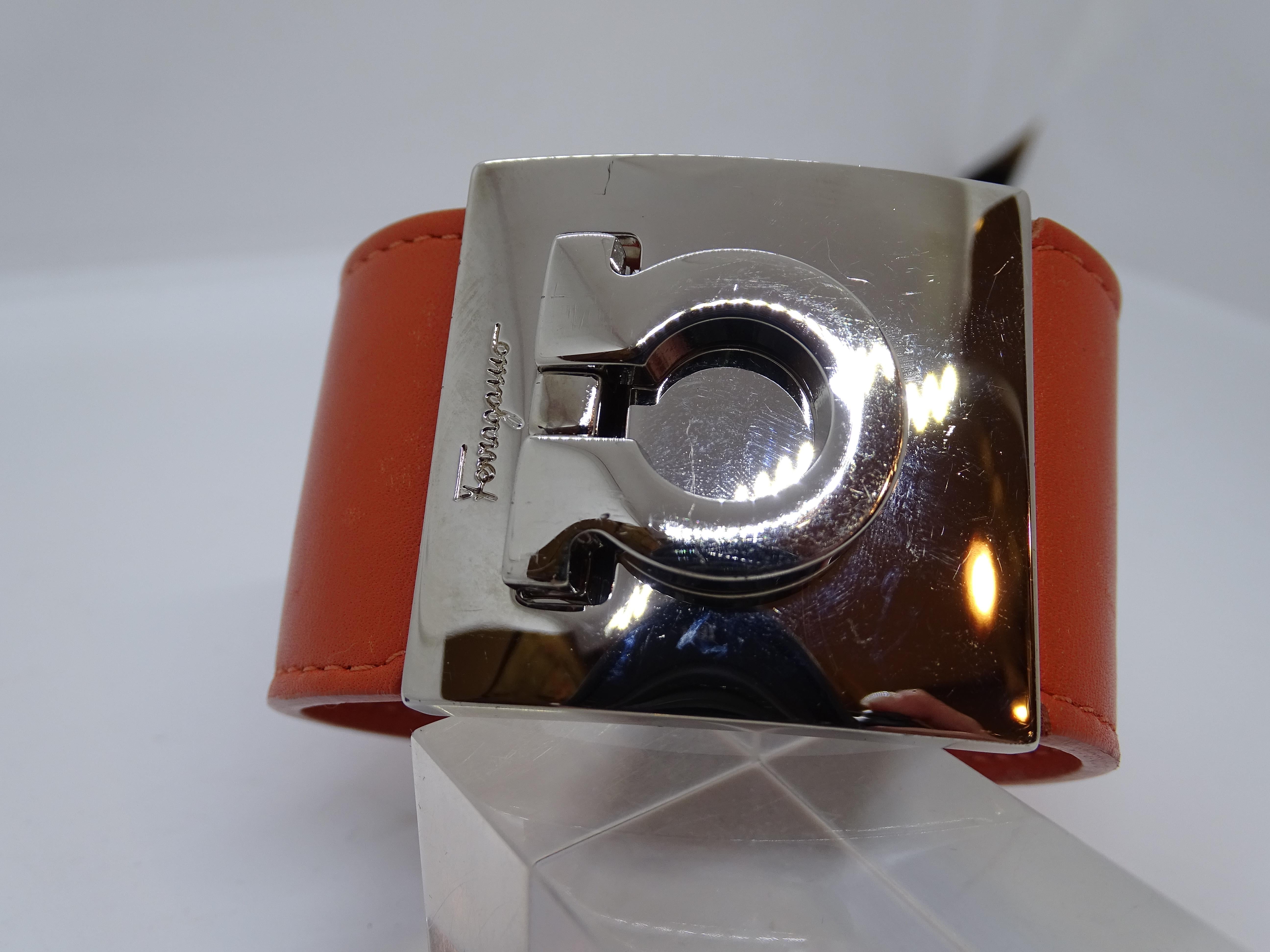 Salvatore Ferragamo Pulsera de cuero naranja Italia 