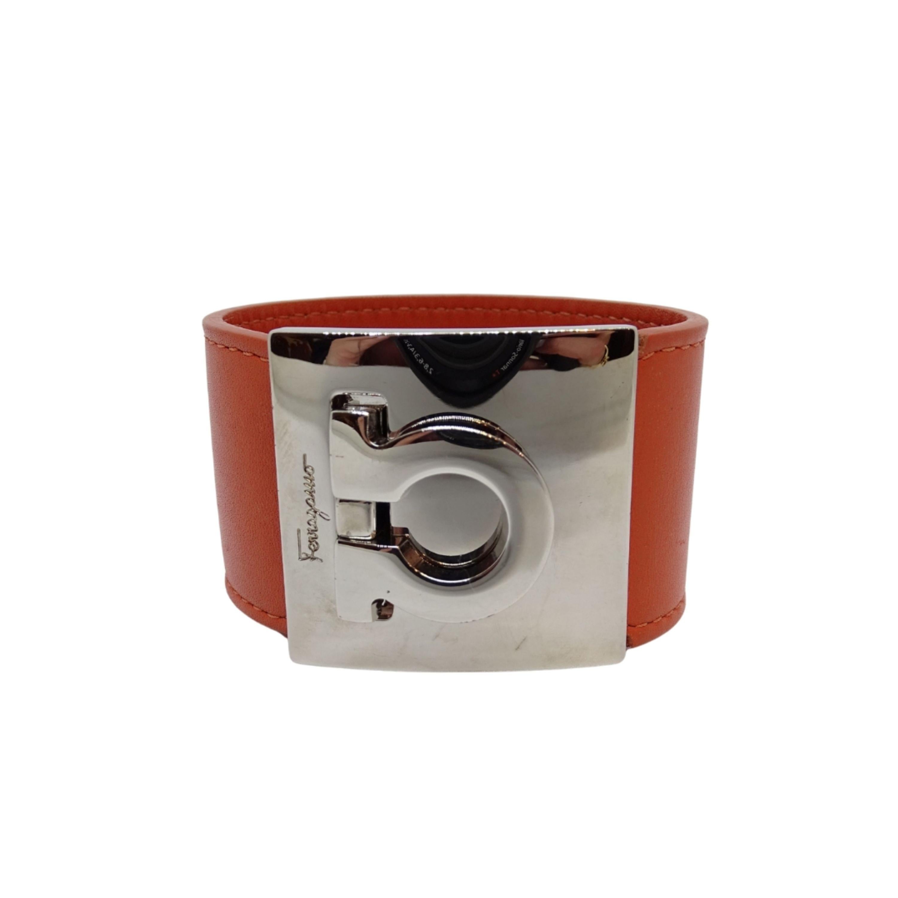 Salvatore Ferragamo Pulsera de cuero naranja Italia 