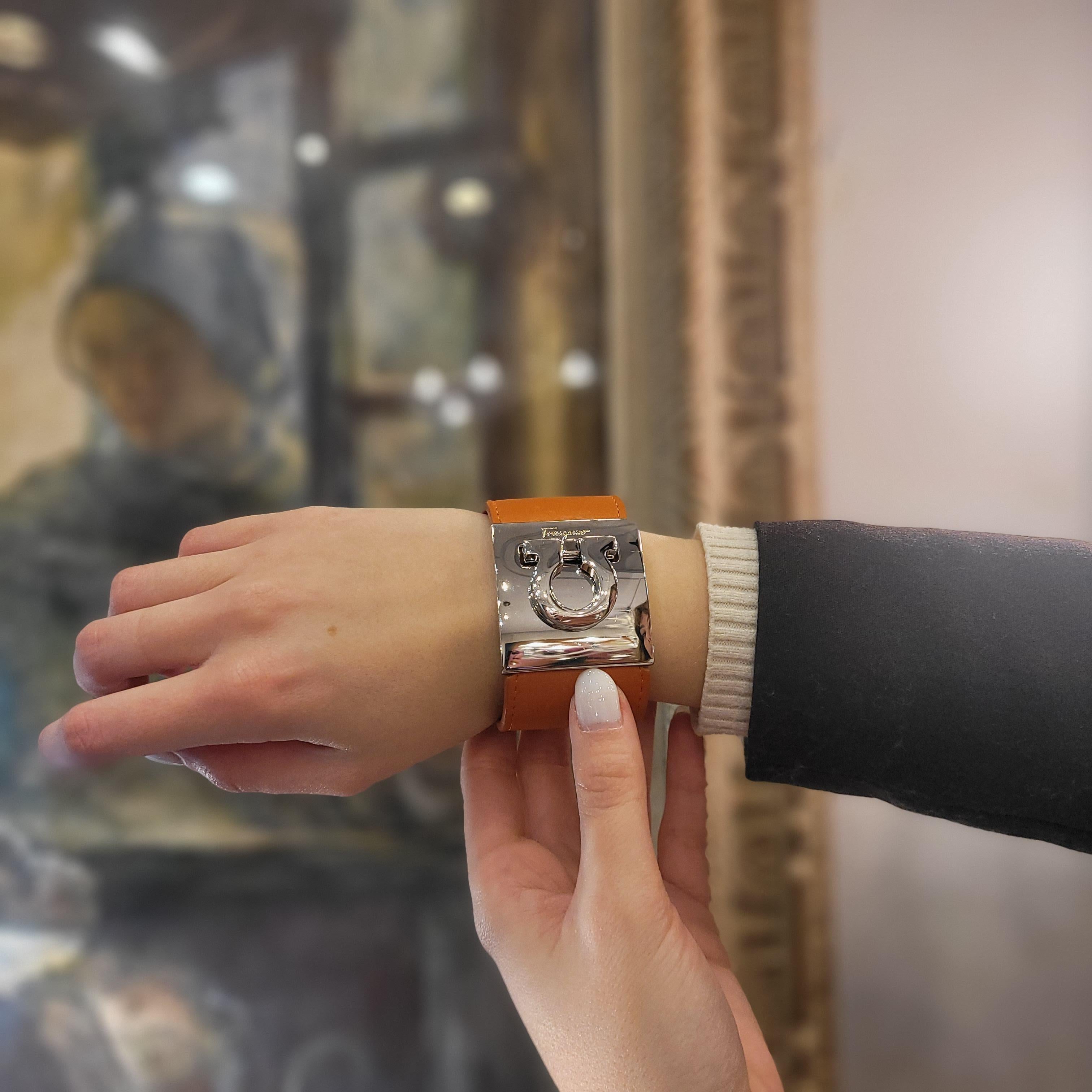 Salvatore Ferragamo Pulsera de cuero naranja Italia 