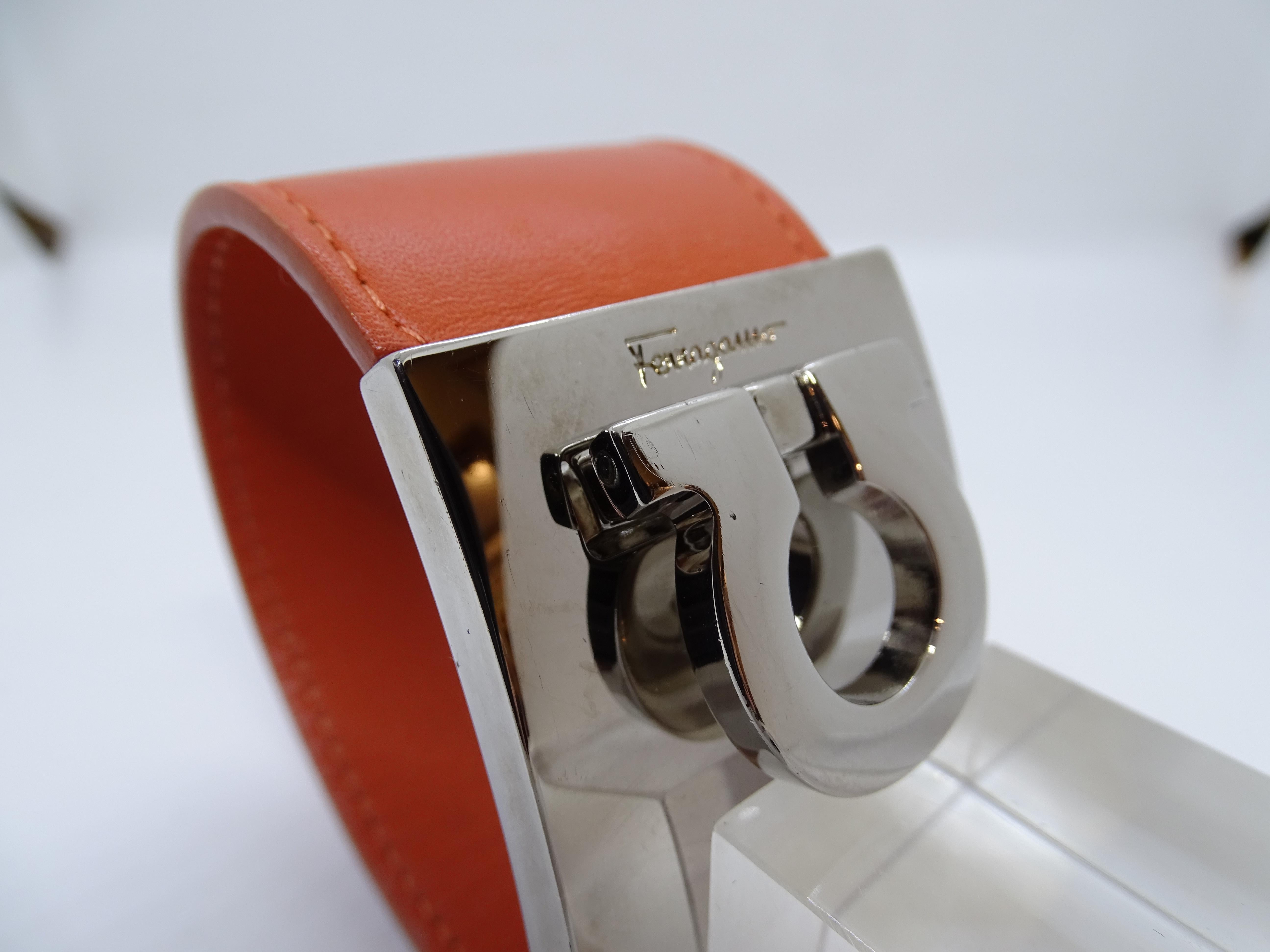 Salvatore Ferragamo Pulsera de cuero naranja Italia 