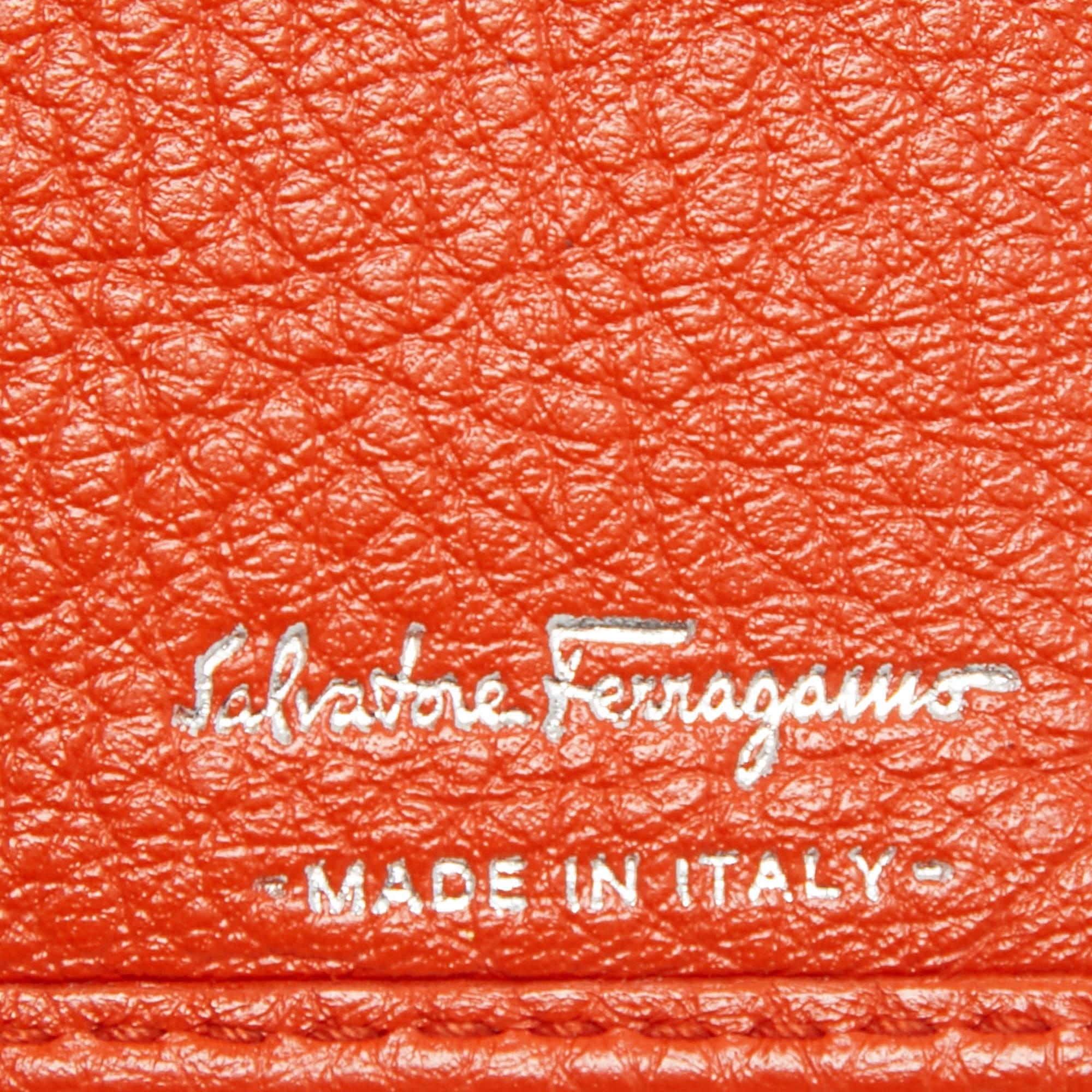 Salvatore Ferragamo Orange Leather Gancini Clasp Flap Wallet In Excellent Condition In Dubai, Al Qouz 2
