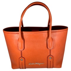 Salvatore Ferragamo Orange Leder Tote / Umhängetasche:: ausgezeichneter Zustand