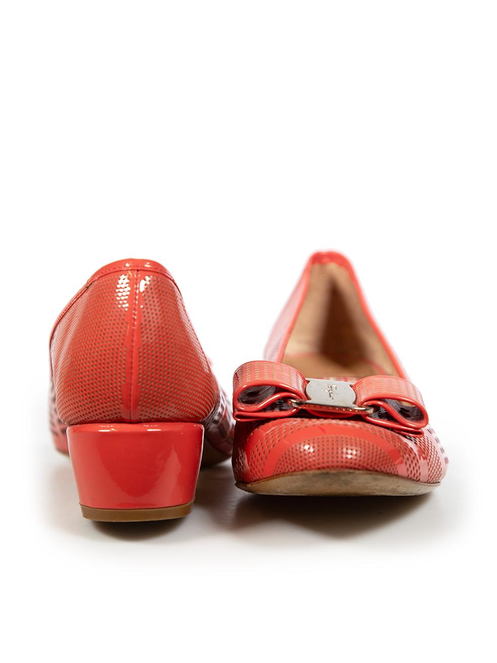 Salvatore Ferragamo Orange Patent Ballet Pumps Size IT 38 In Good Condition In London, GB