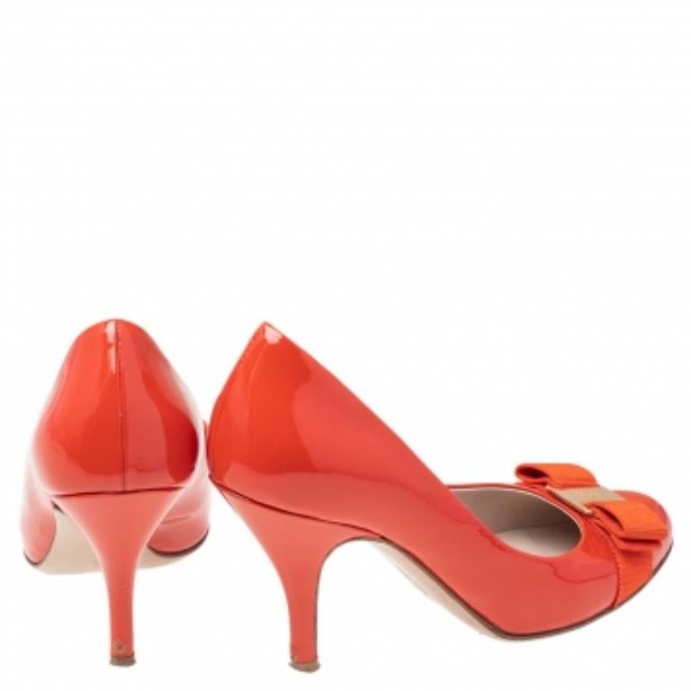  Salvatore Ferragamo escarpins Vara à nœud en cuir verni orange, taille 35,5 Pour femmes 