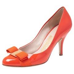 Salvatore Ferragamo Orange Patent Leather Vara Bow Pumps Size 35.5