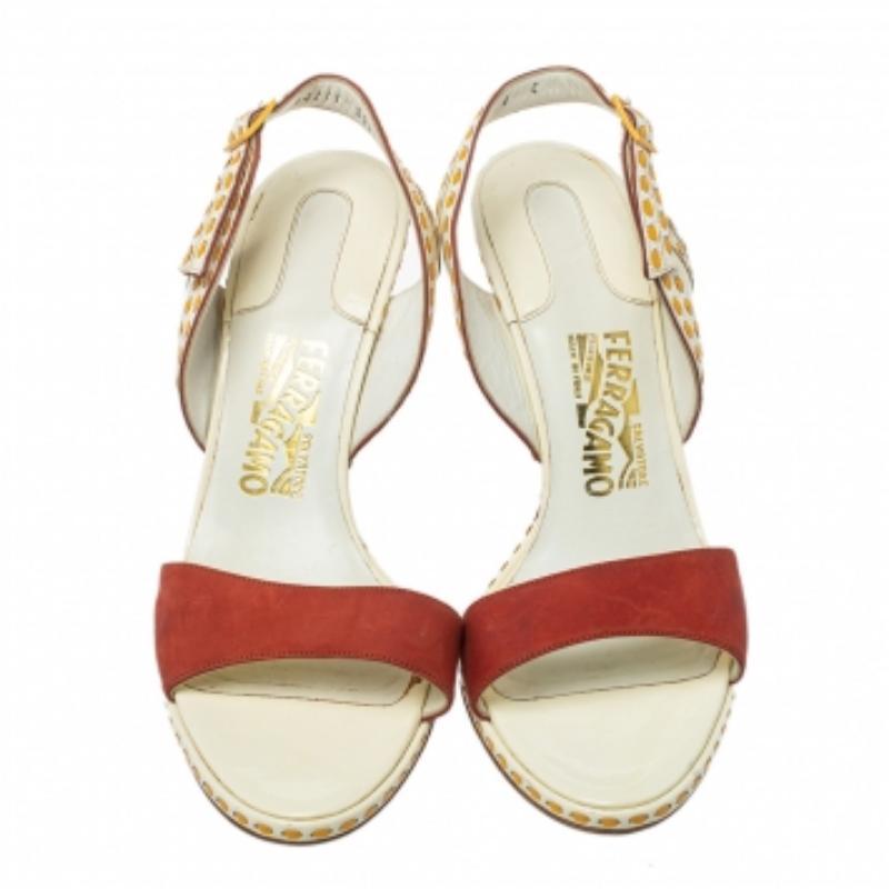 Salvatore Ferragamo Orange/White Patent And Leather Slingback Sandals Size 39.5 For Sale 2