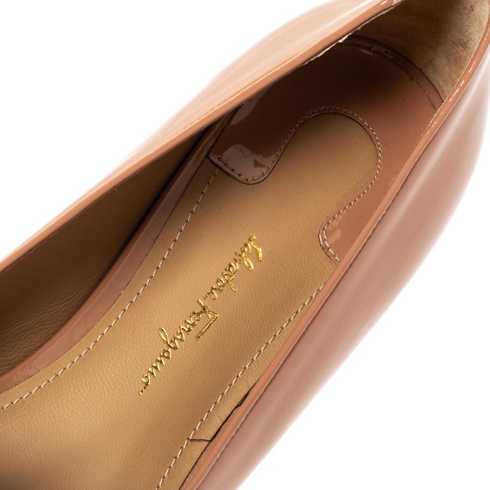 Women's Salvatore Ferragamo Peach Patent Leather Alice Point Toe Ballet Flats Size 41