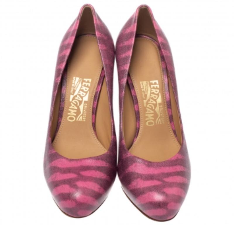 Brown Salvatore Ferragamo Pink Animal Print Leather Pumps Size 37 For Sale