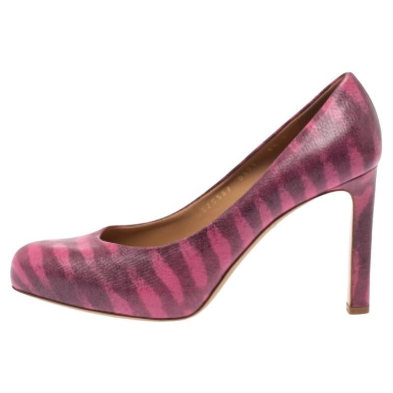 Salvatore Ferragamo Pink Animal Print Leather Pumps Size 37 For Sale