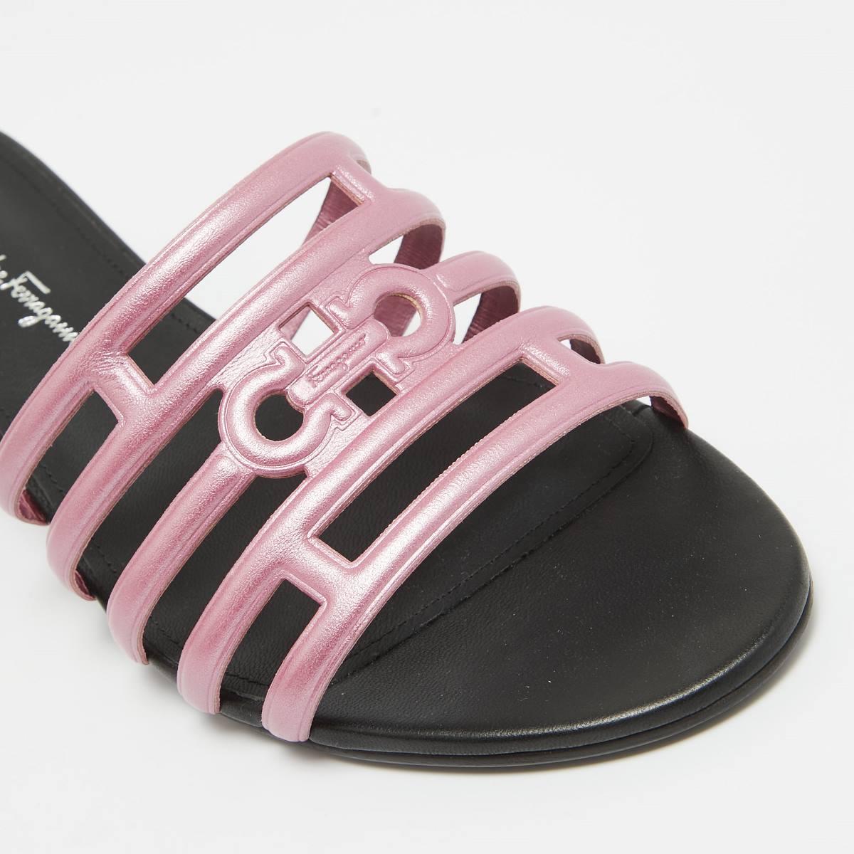 Salvatore Ferragamo Pink/Black Leather Finn Slide Sandals Size 39.5 1
