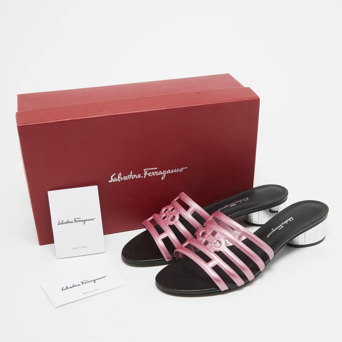 Salvatore Ferragamo Pink/Black Leather Finn Slide Sandals Size 39.5 4