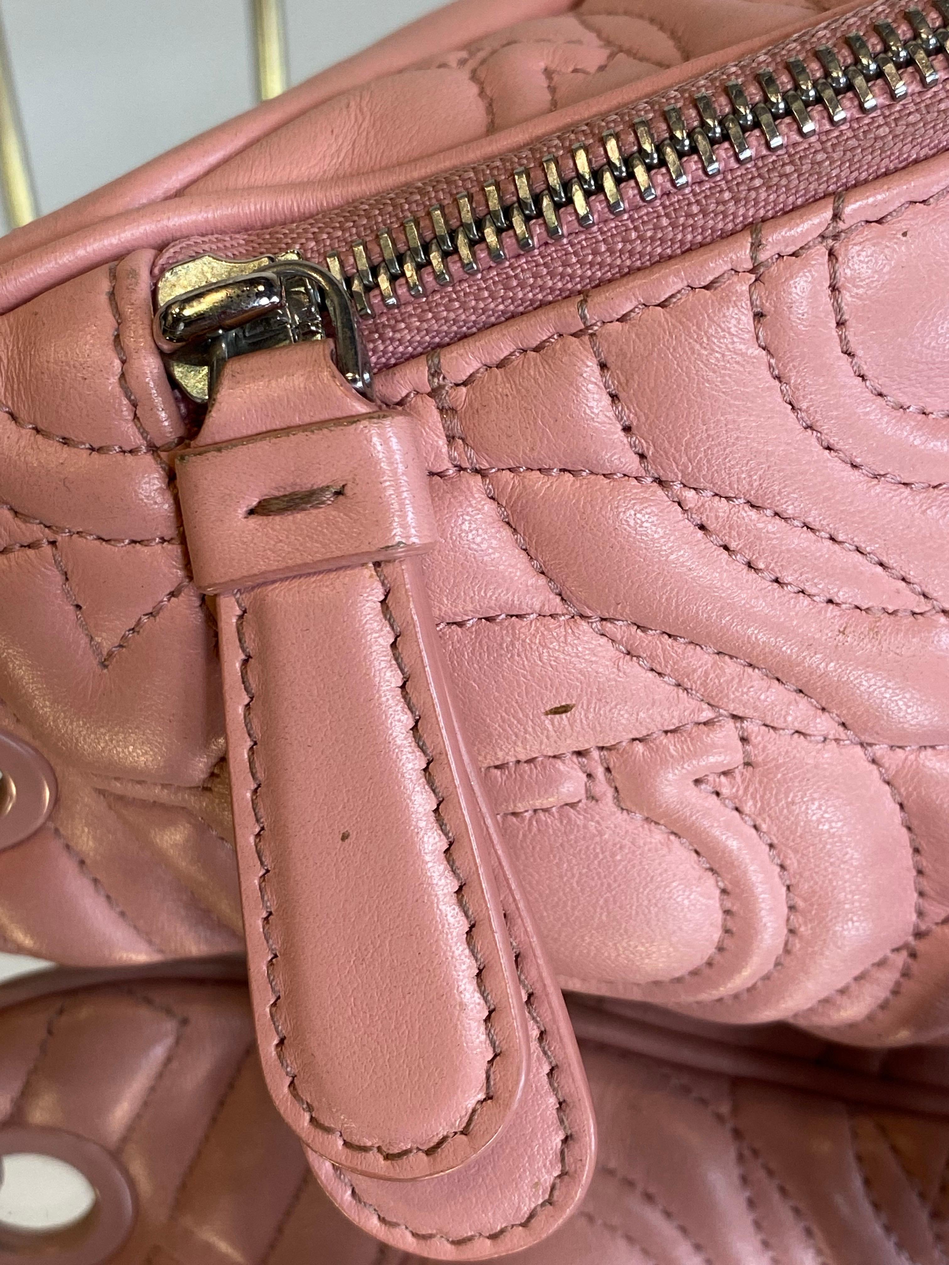 Femenino o masculino Riñonera rosa Salvatore Ferragamo en venta