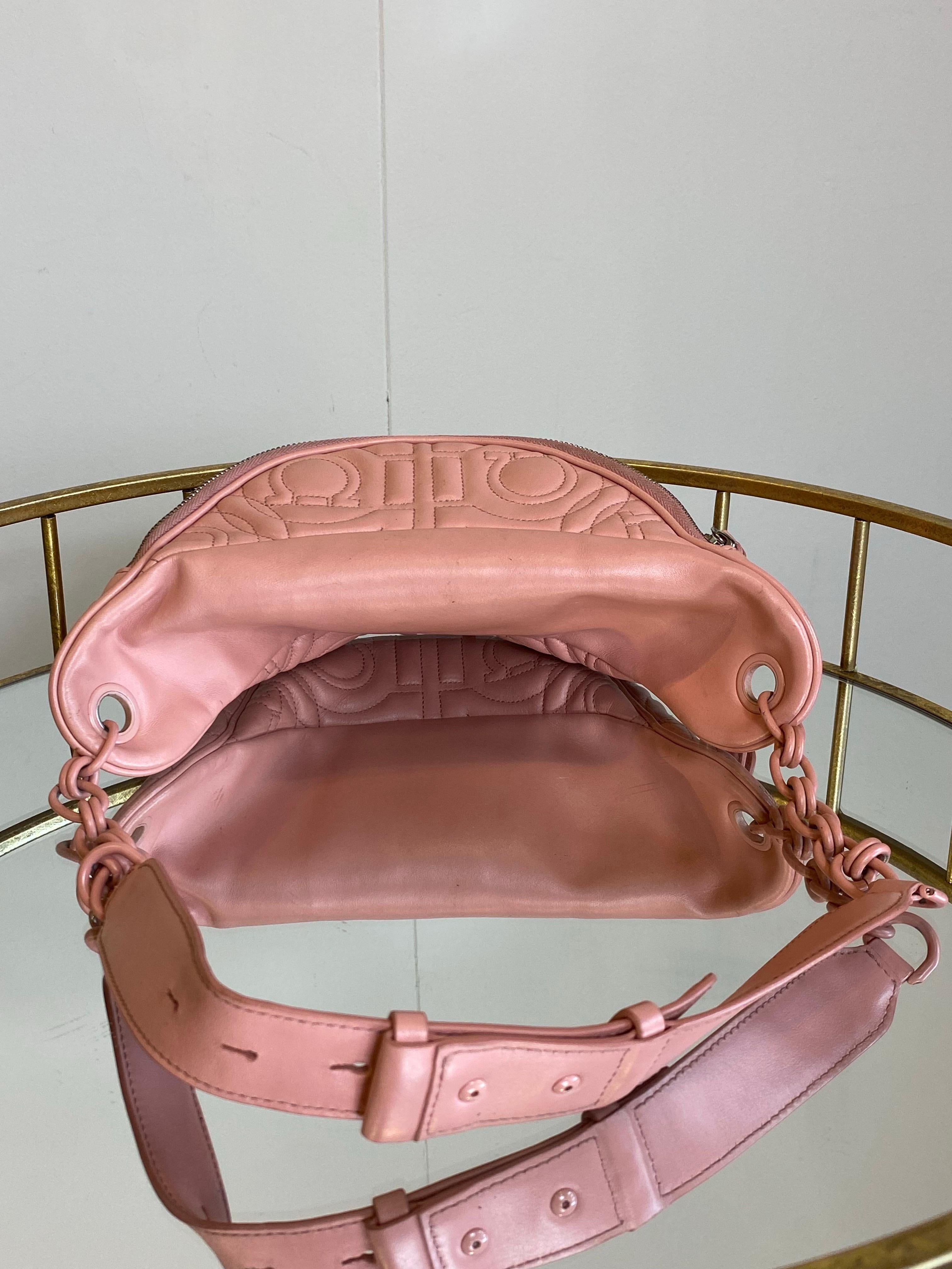 Riñonera rosa Salvatore Ferragamo en venta 1