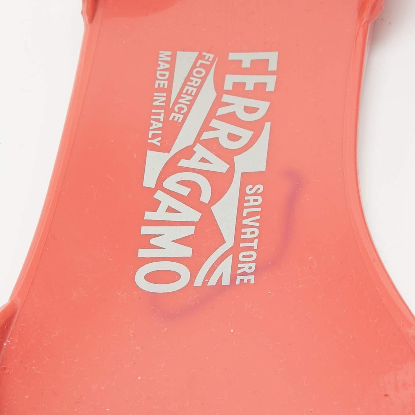 Salvatore Ferragamo Rosa Jelly Prieta flache Schuhe mit Schleife Größe 37,5 im Angebot 3