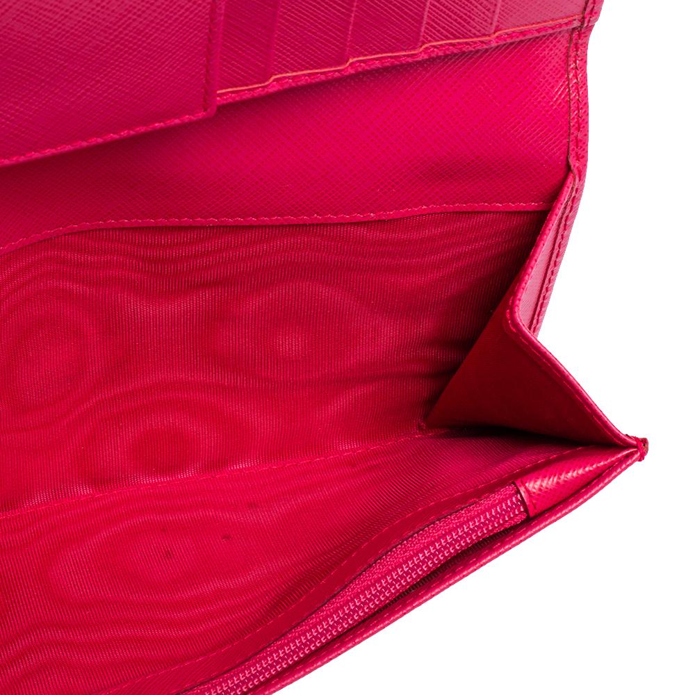Salvatore Ferragamo Pink Leather Gancini Clip Continental Wallet In Excellent Condition In Dubai, Al Qouz 2