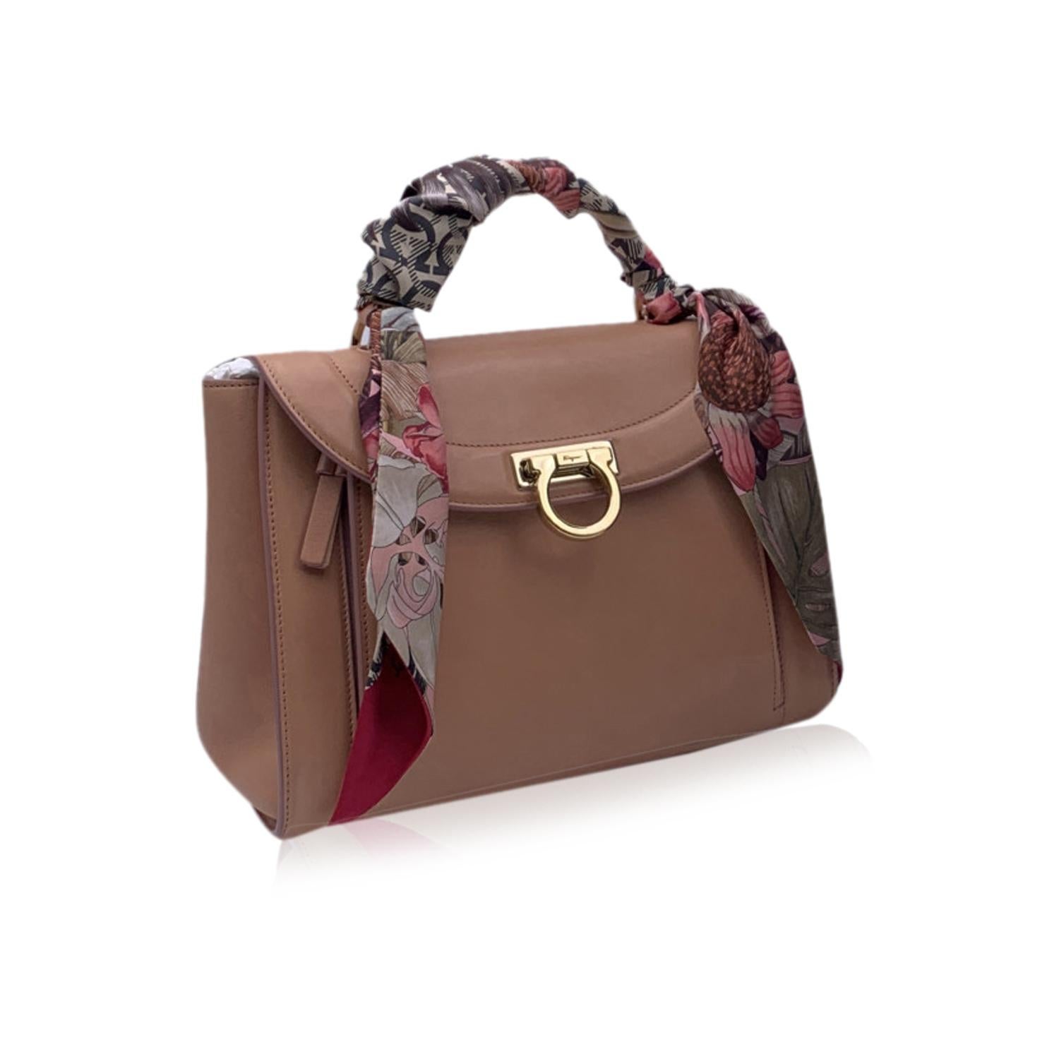 Salvatore Ferragamo Pink Leather Sofia Satchel Bag Handbag In Good Condition In Rome, Rome