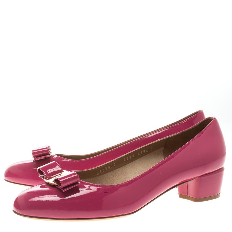 Salvatore Ferragamo Pink Patent Leather Vara Bow Block Heel Pumps Size 41 2