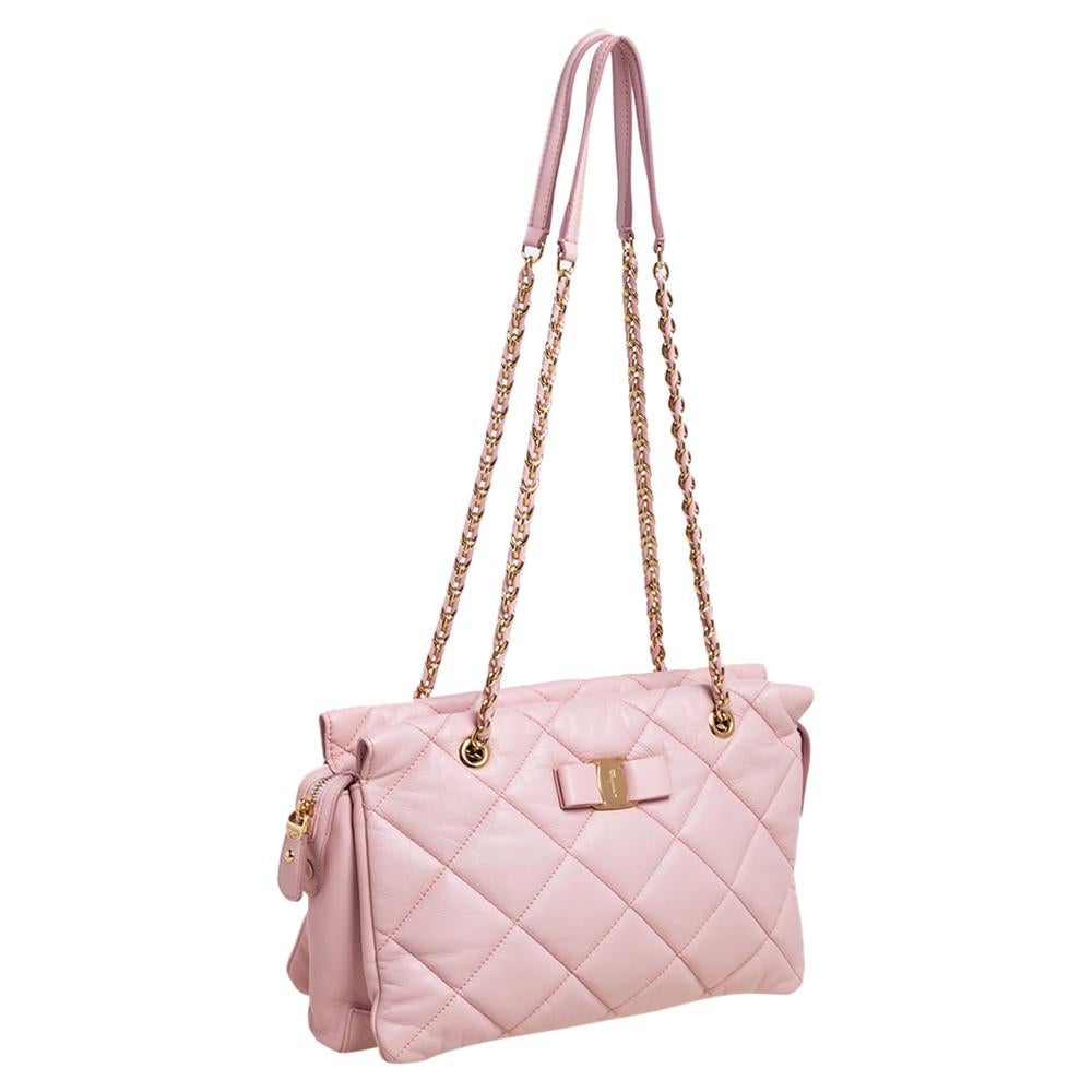 Salvatore Ferragamo Pink Quilted Leather Bow Zip Genette Shoulder Bag In Excellent Condition In Dubai, Al Qouz 2