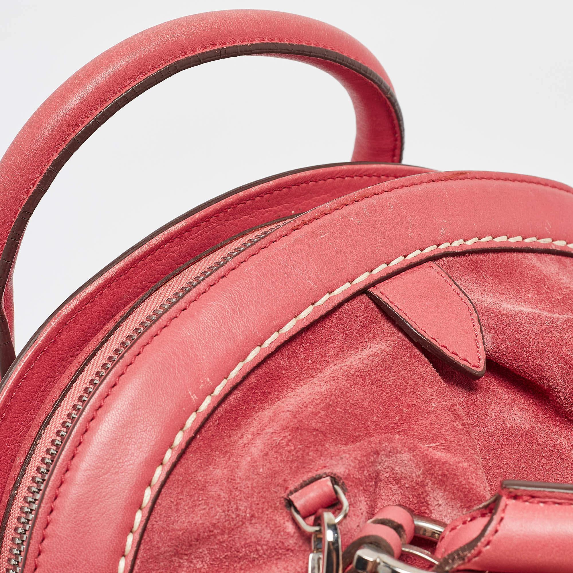 Sacoche à boucle en daim et cuir rose de Salvatore Ferragamo en vente 1