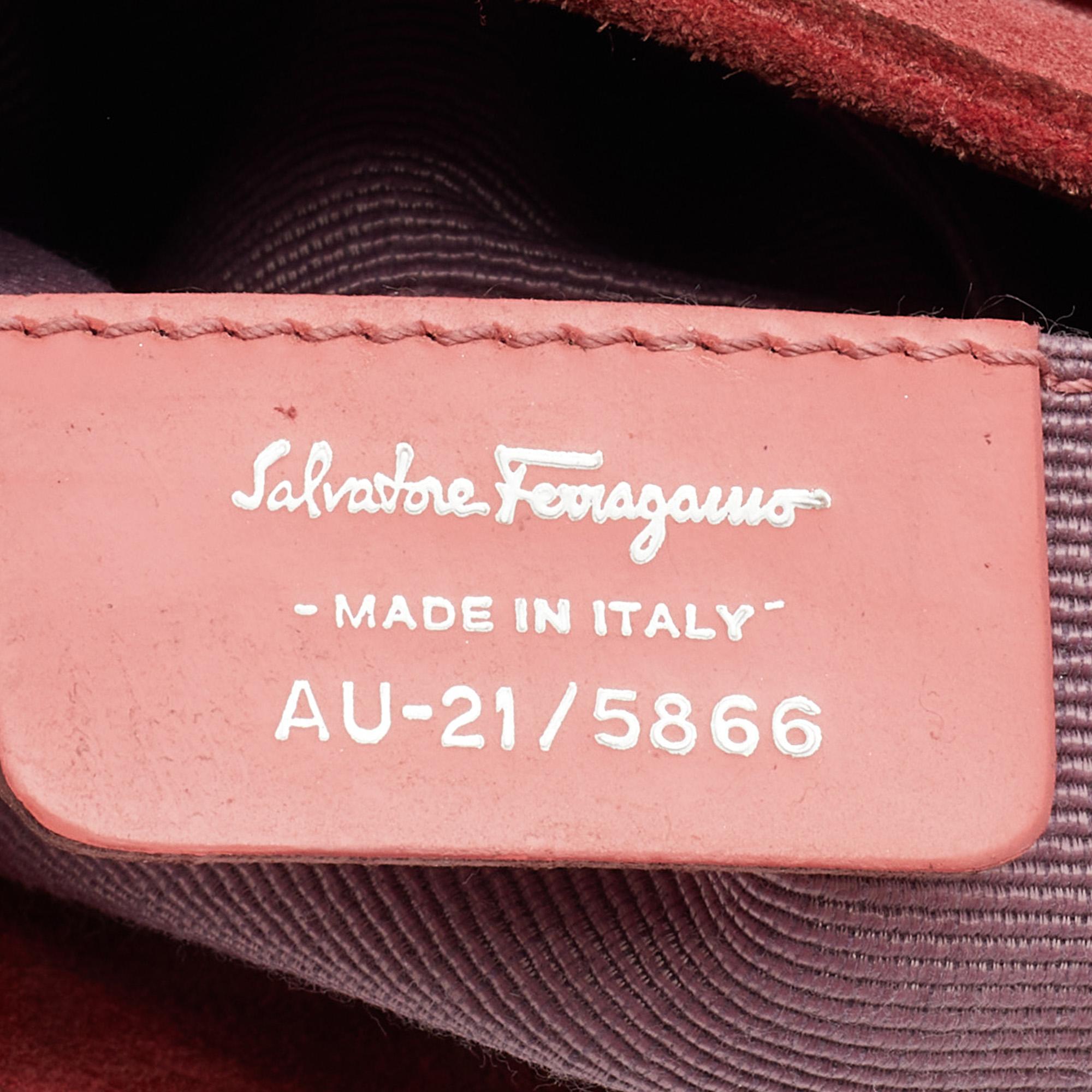 Salvatore Ferragamo Pink Suede and Leather Gancio Baguette Shoulder Bag 6