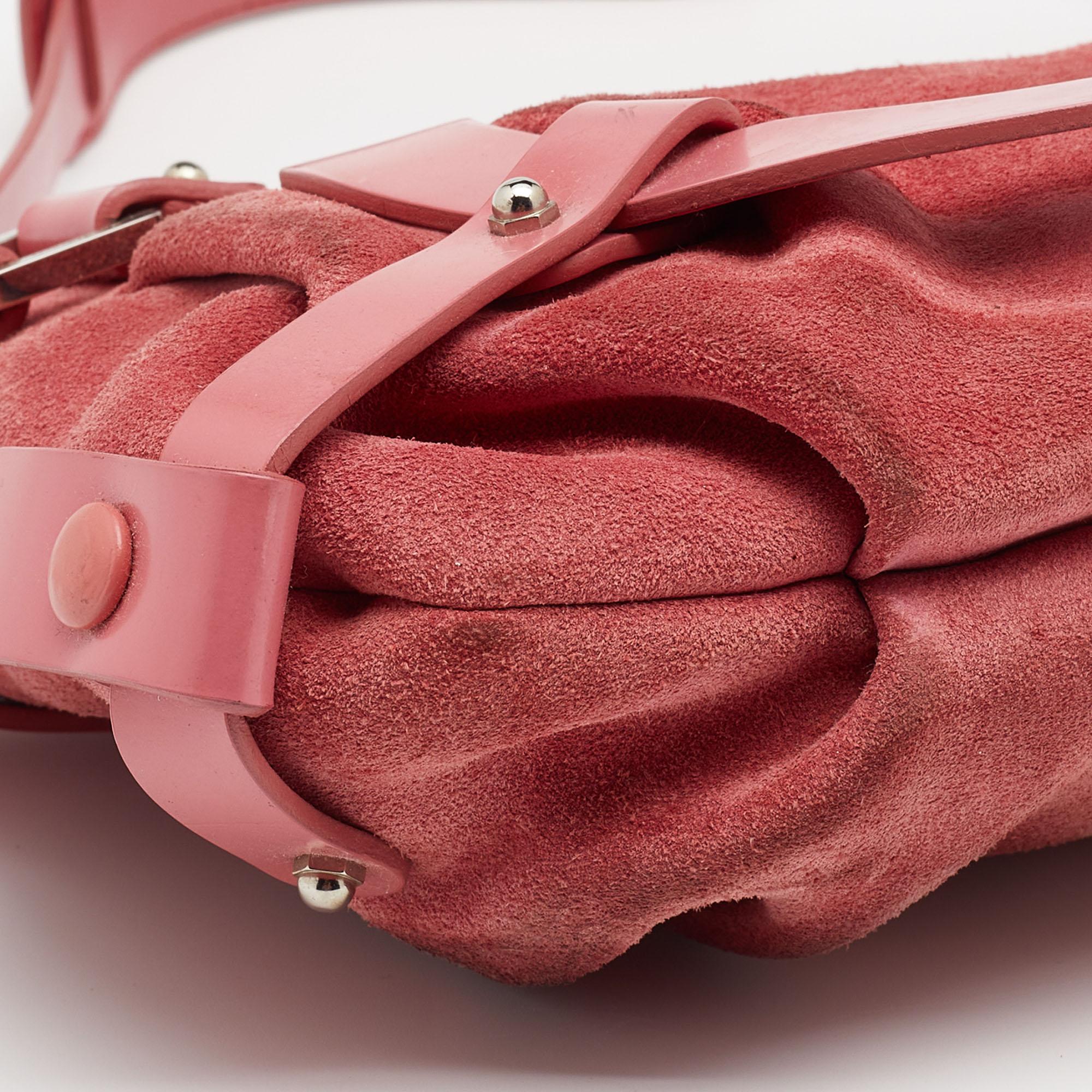 Salvatore Ferragamo Pink Suede and Leather Gancio Baguette Shoulder Bag 3