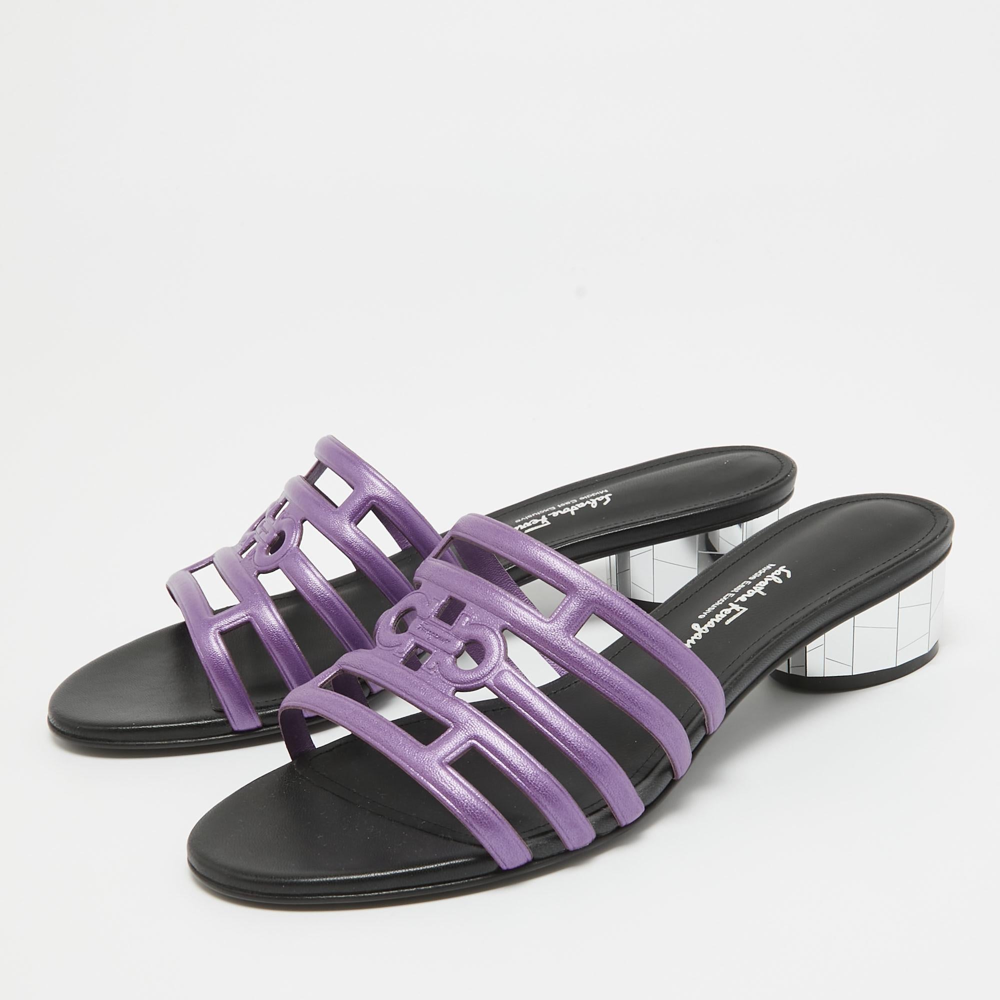 Salvatore Ferragamo Purple/Black Leather Finn Slide Sandals Size 38.5 For Sale 5