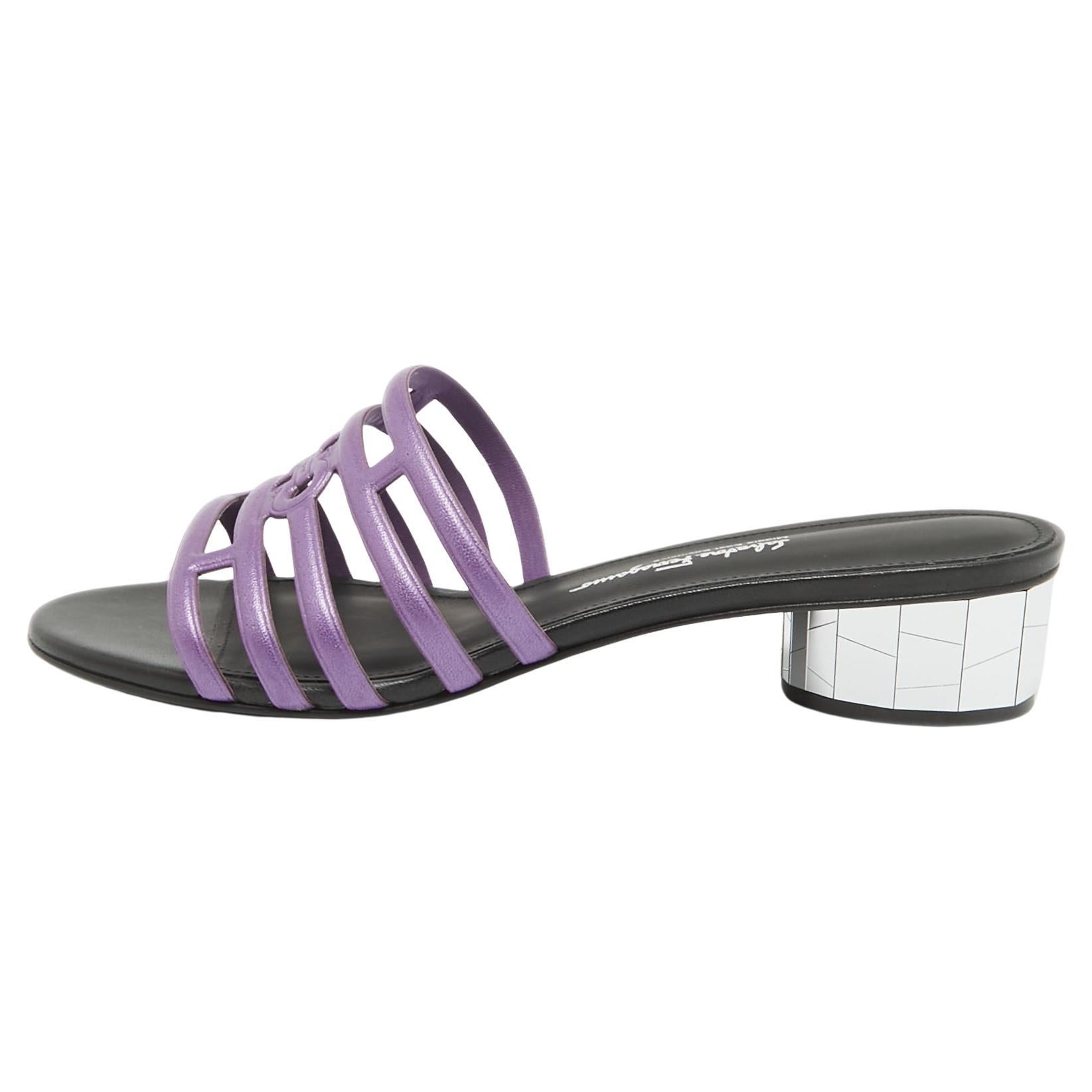 Salvatore Ferragamo Purple/Black Leather Finn Slide Sandals Size 38.5 For Sale