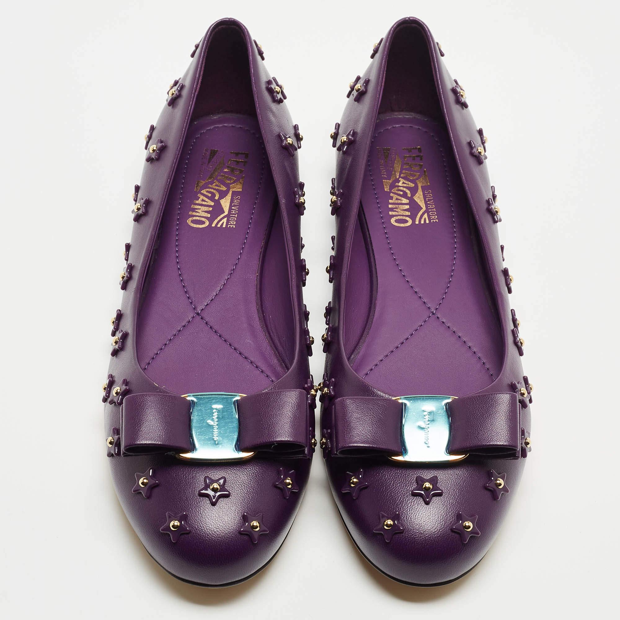 Salvatore Ferragamo Purple Leather Vara Bow Ballet Flats Size 40.5 In New Condition In Dubai, Al Qouz 2