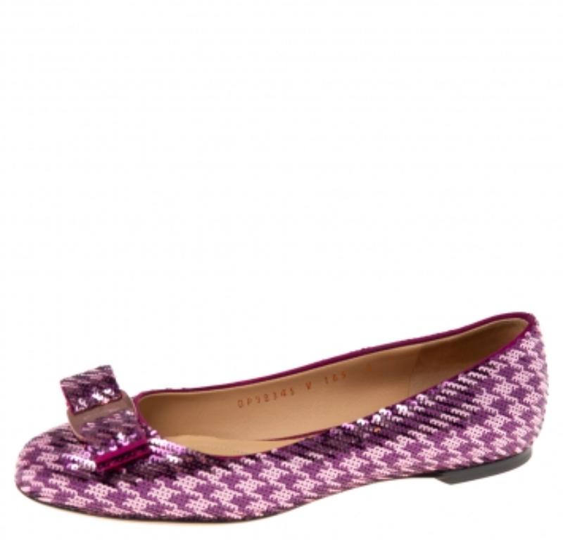 Marron Salvatore Ferragamo - Ballerines Varina à sequins violets, taille 36,5 en vente