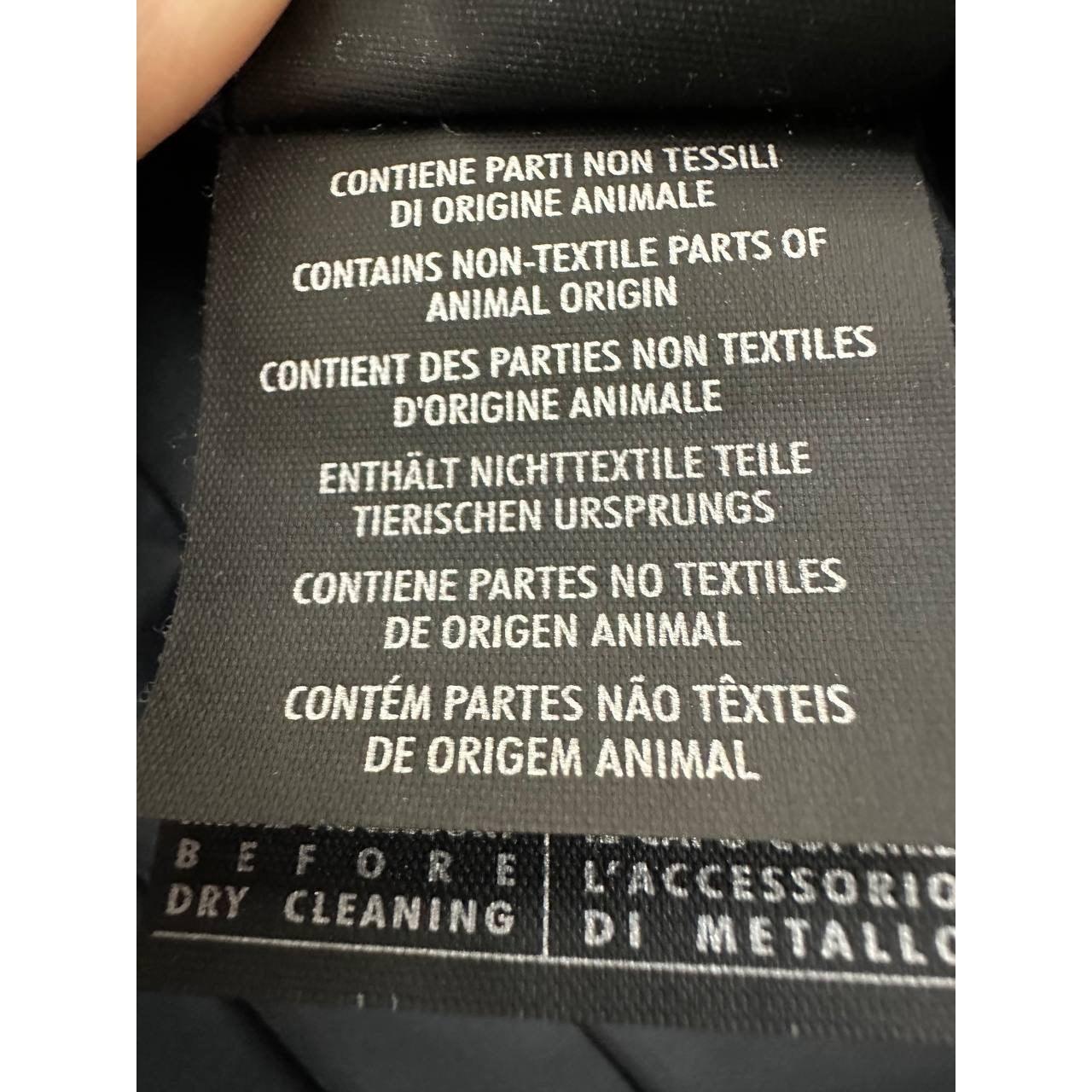 Salvatore Ferragamo Cappotto trapuntato con colletto in pelle Sz.42 in vendita 1