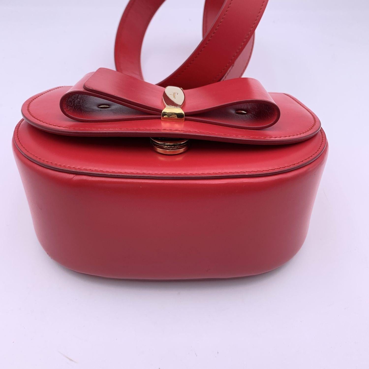 Women's Salvatore Ferragamo Red Leather Anna Bow Shoulder Bag