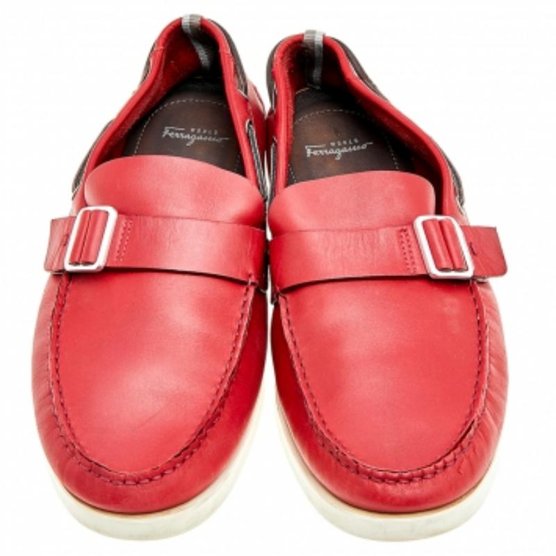 Rouge Salvatore Ferragamo Red Leather Slip On Loafers Size 46 en vente
