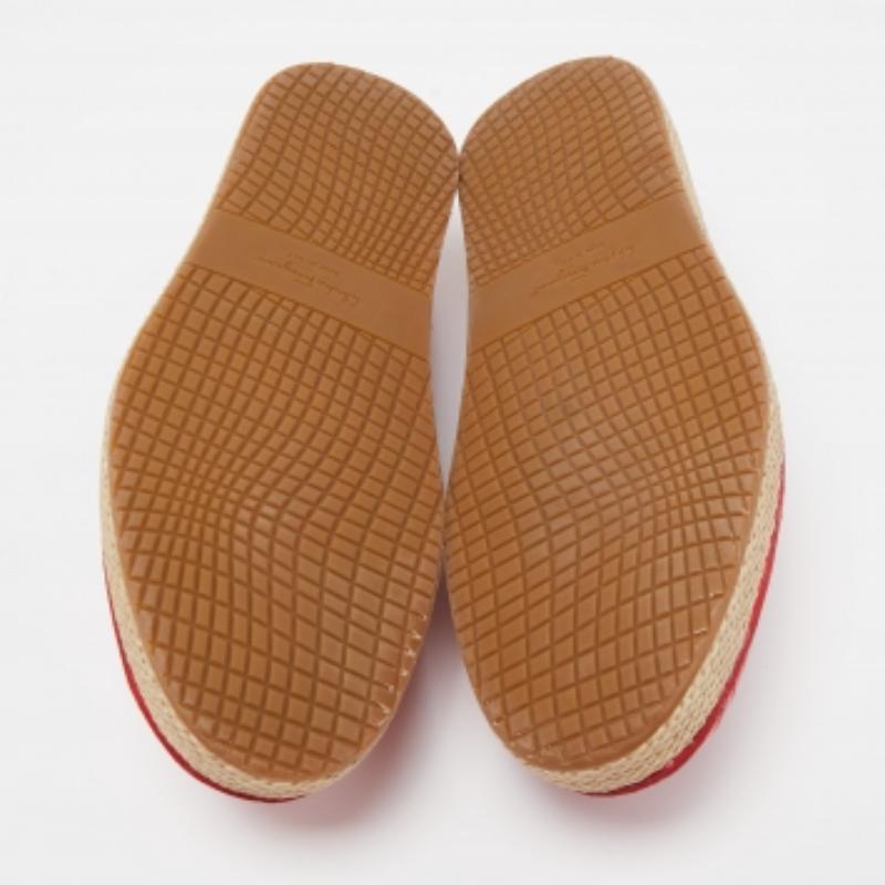 Salvatore Ferragamo Roter Eidechsenleder-Slip auf Espadrille Größe 42 im Zustand „Gut“ im Angebot in Dubai, Al Qouz 2