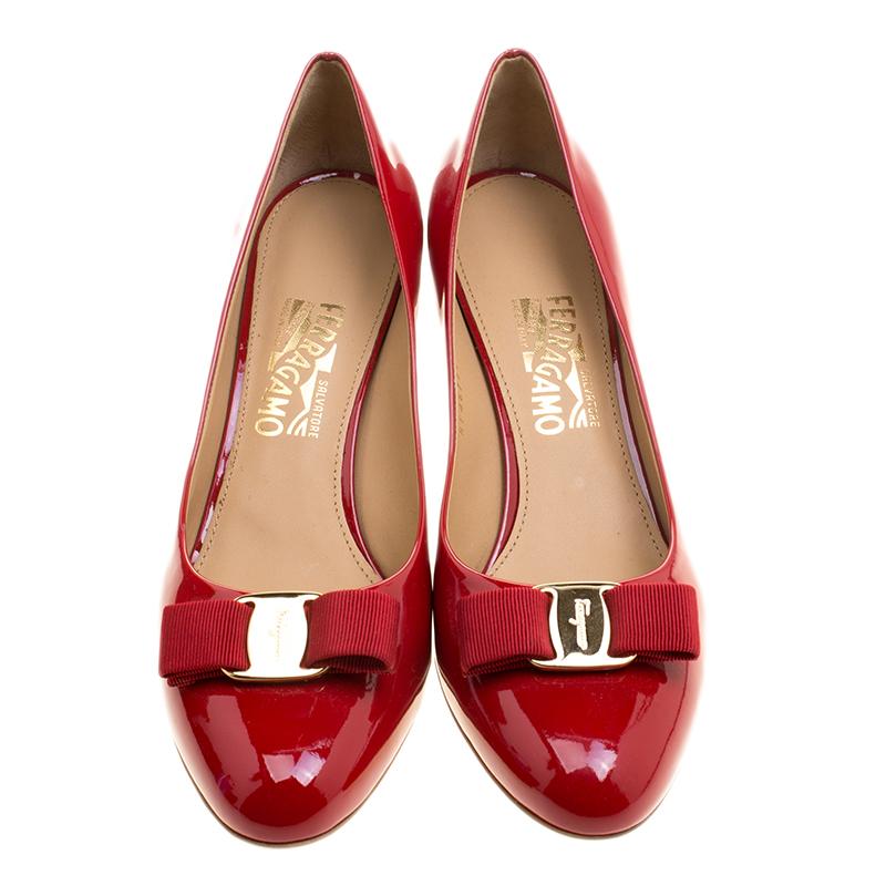 ferragamo red pumps