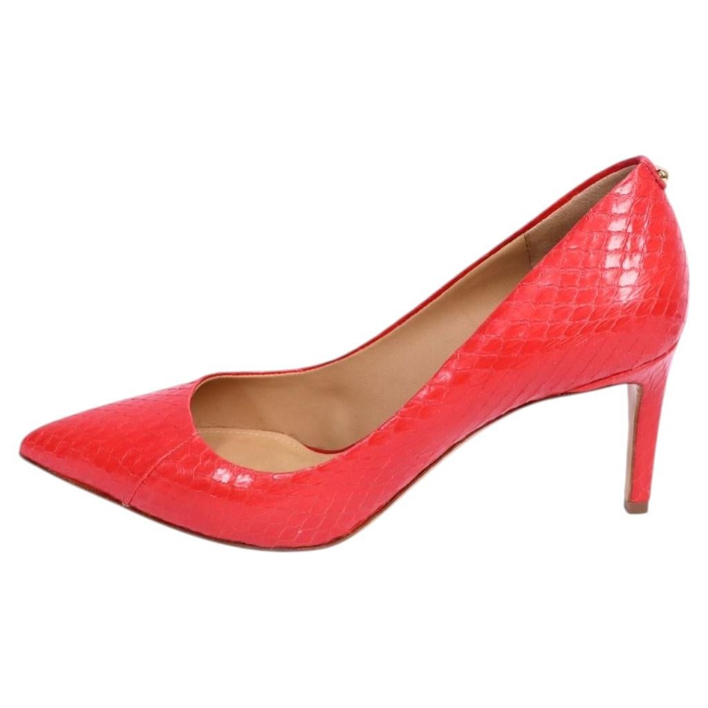 Salvatore Ferragamo Red Python Embossed Leather Pointed-Toe Pumps - EU 37.5 For Sale