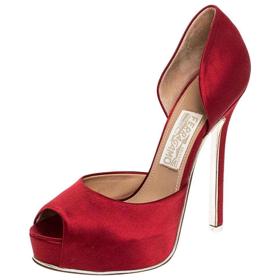 catchy peep toe pump